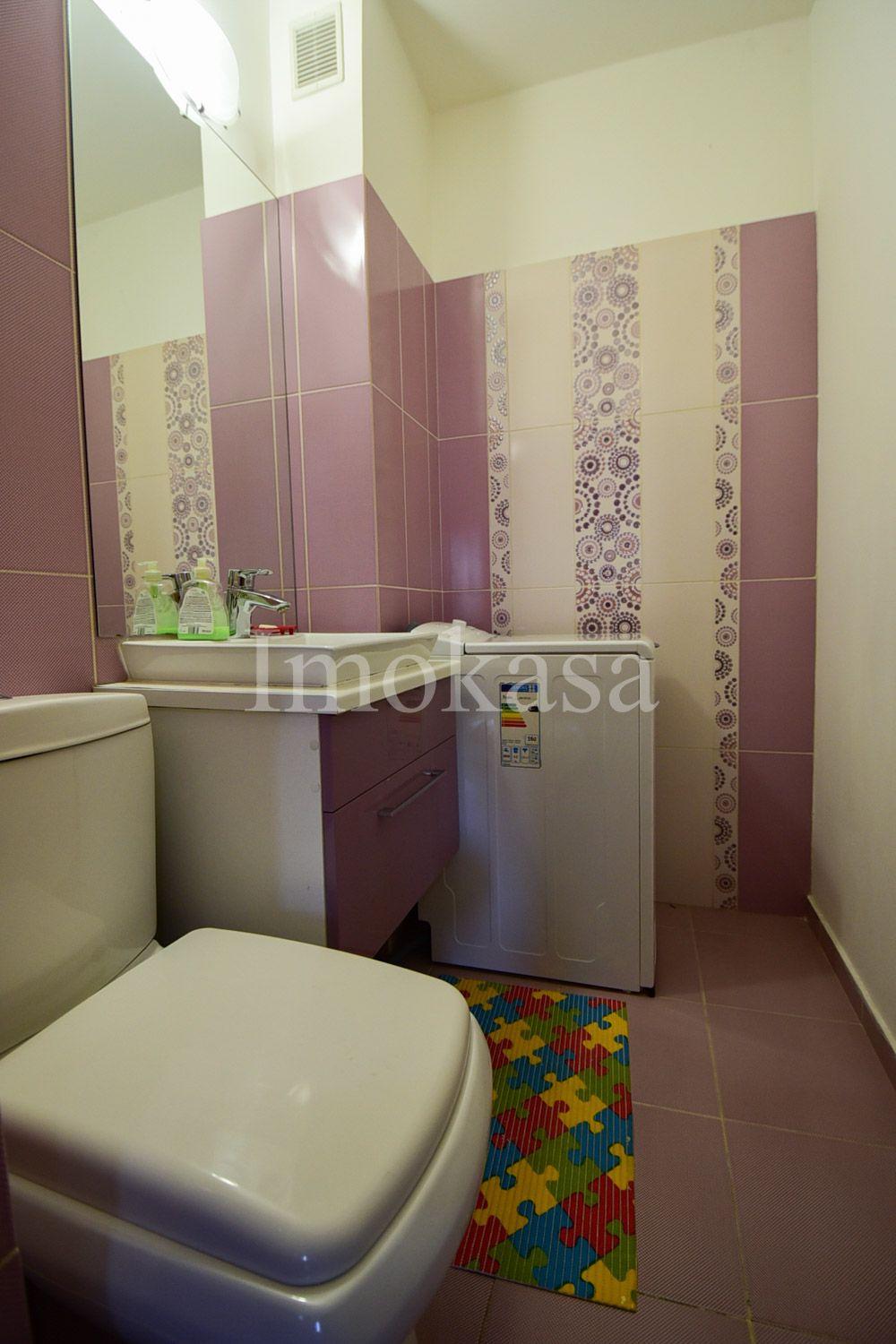 Apartament 3 camere, 2 bai, balcon, zona Politie - 10