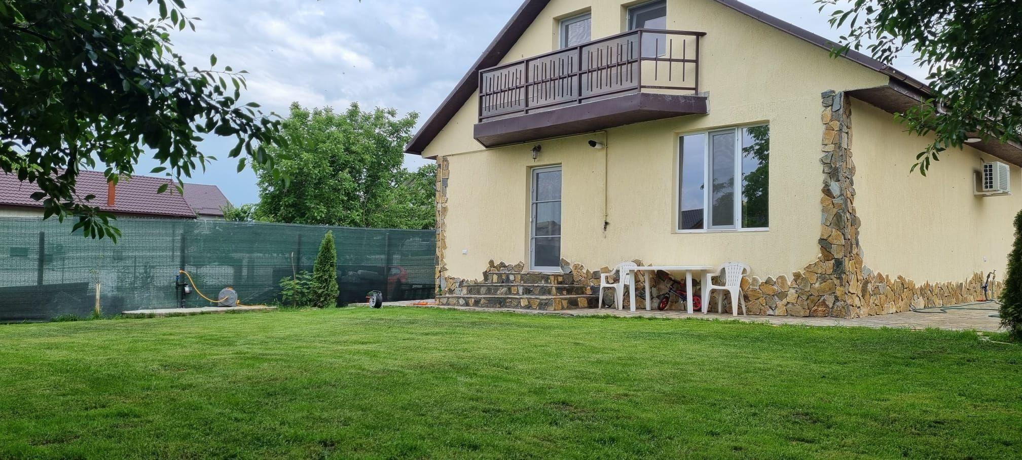 De inchiriat, vila noua - Bariera Traian - Lacul Brates - 2