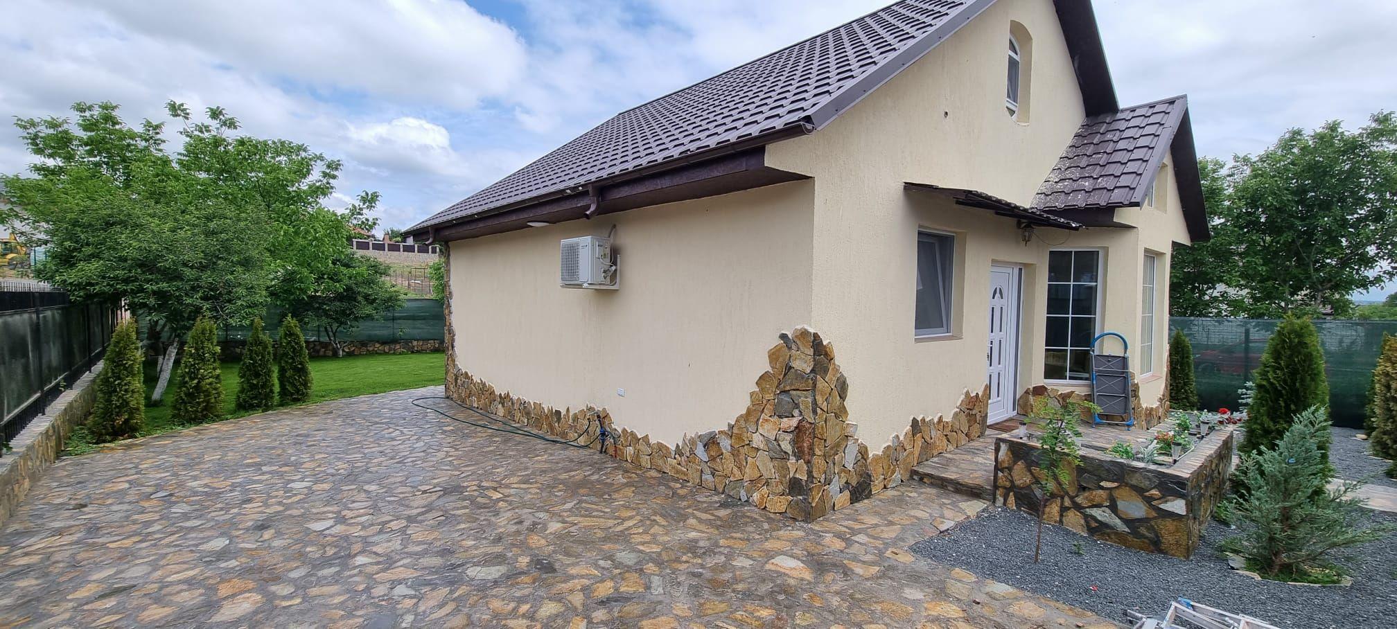 De inchiriat, vila noua - Bariera Traian - Lacul Brates - 3