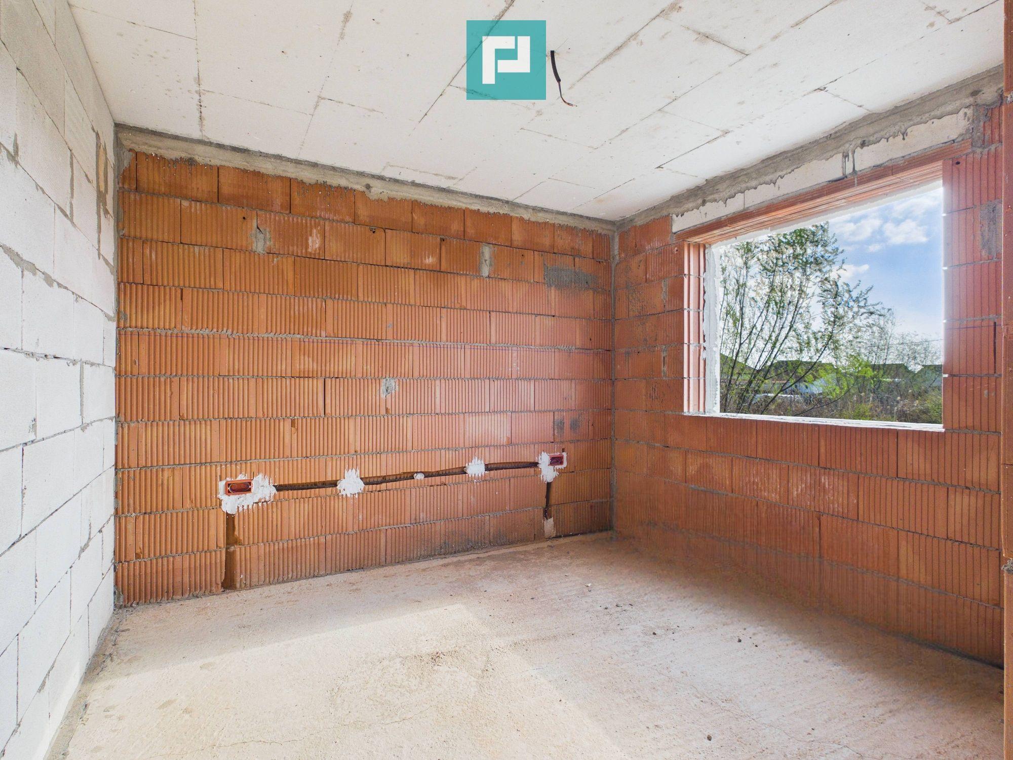 Casă individuală la cheie in Utvin - 1