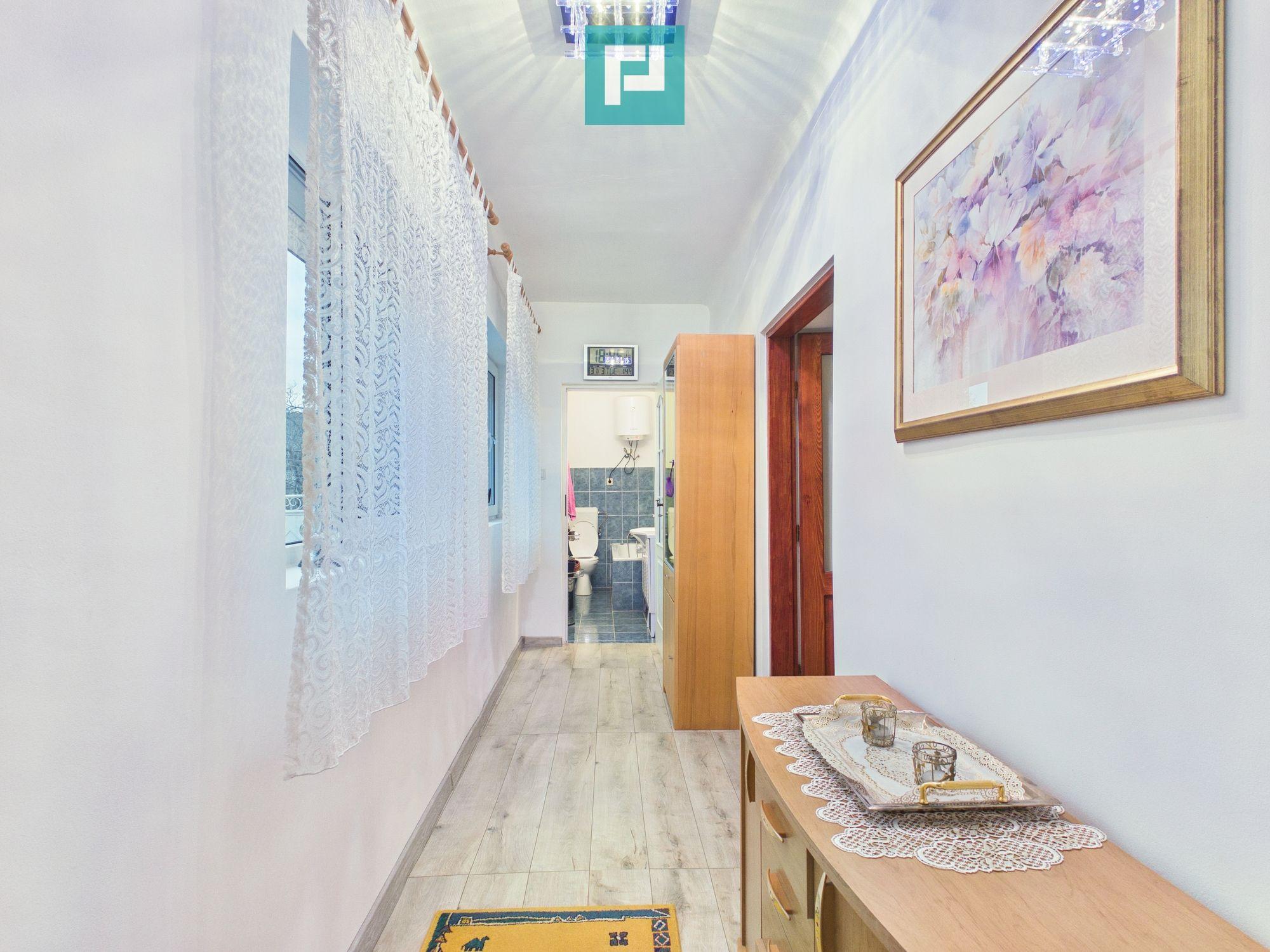 Casă 2 corpuri și 5 camere ultracentral în Curtici - 4