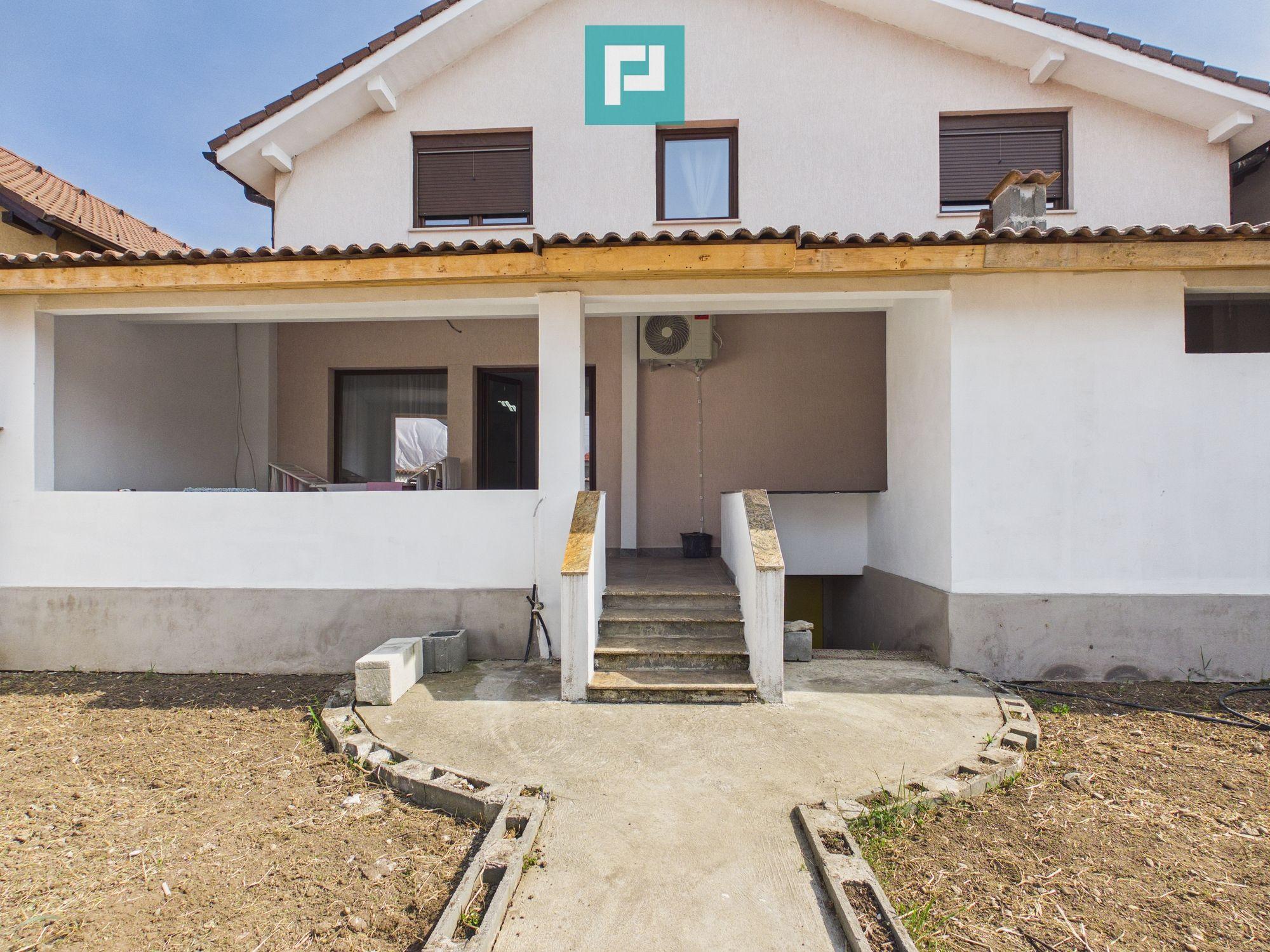 Vilă cu 4 camere in Livada - 2