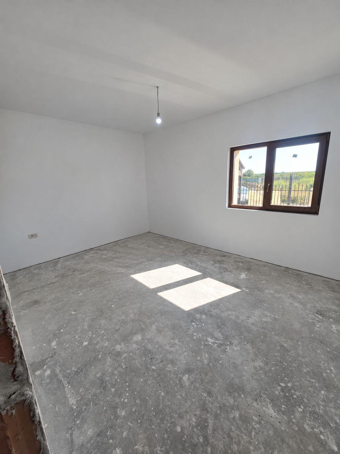 Duplex cu 4 camere, terasă și logie | Timișoara, Plopi | 172.000 € - 2