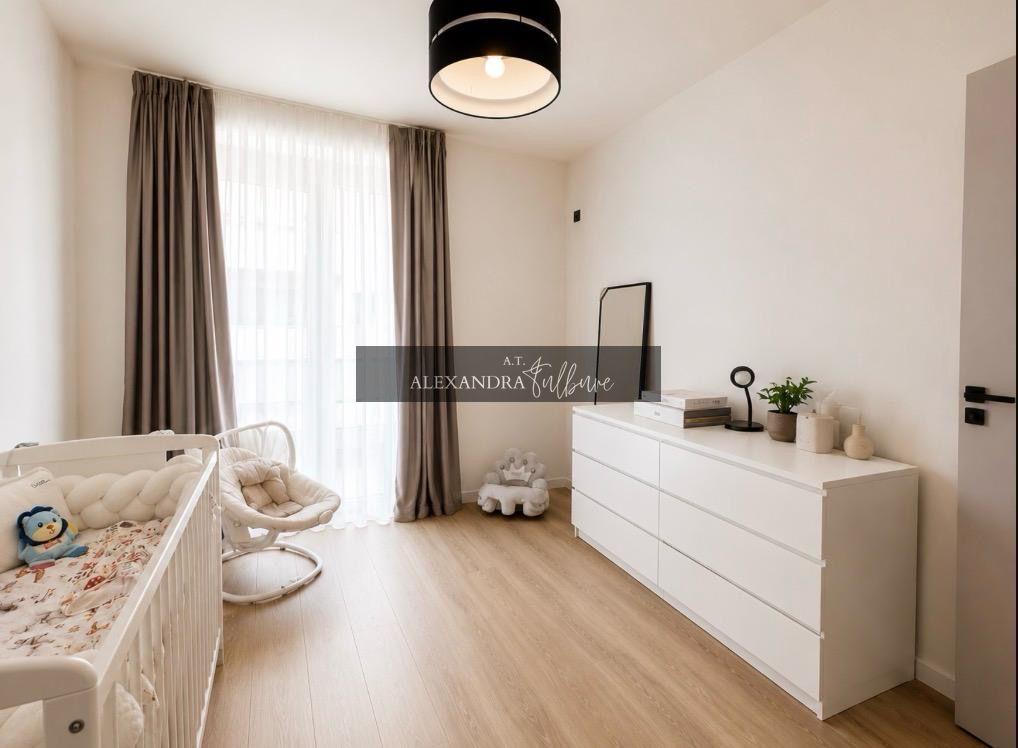 Apartament 3 camere, 2 bai, 75 mp, terasa 82 mp, garaj - 10
