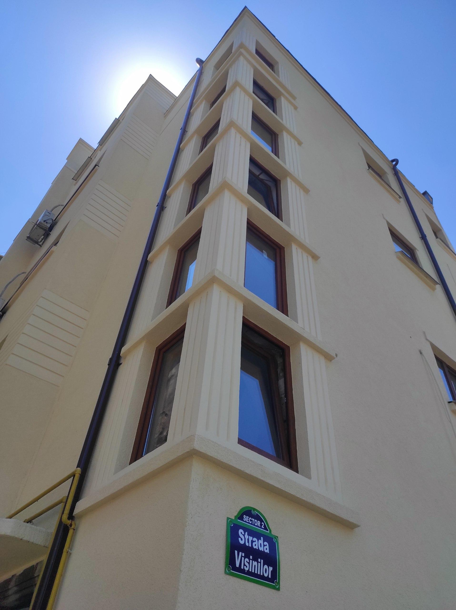 Apartament 4 camere, bloc interbelic solid (1936), etaj 1, zona Hala Traian - 1
