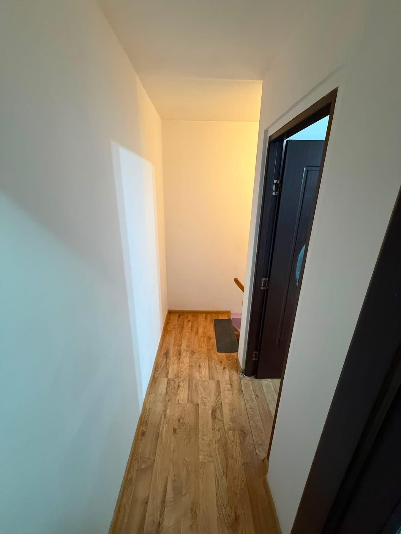 Proprietar vand Duplex 2 camere,50 mp|Centrala proprie|Parcare| Aleea-Resita,Sector 4. - 9