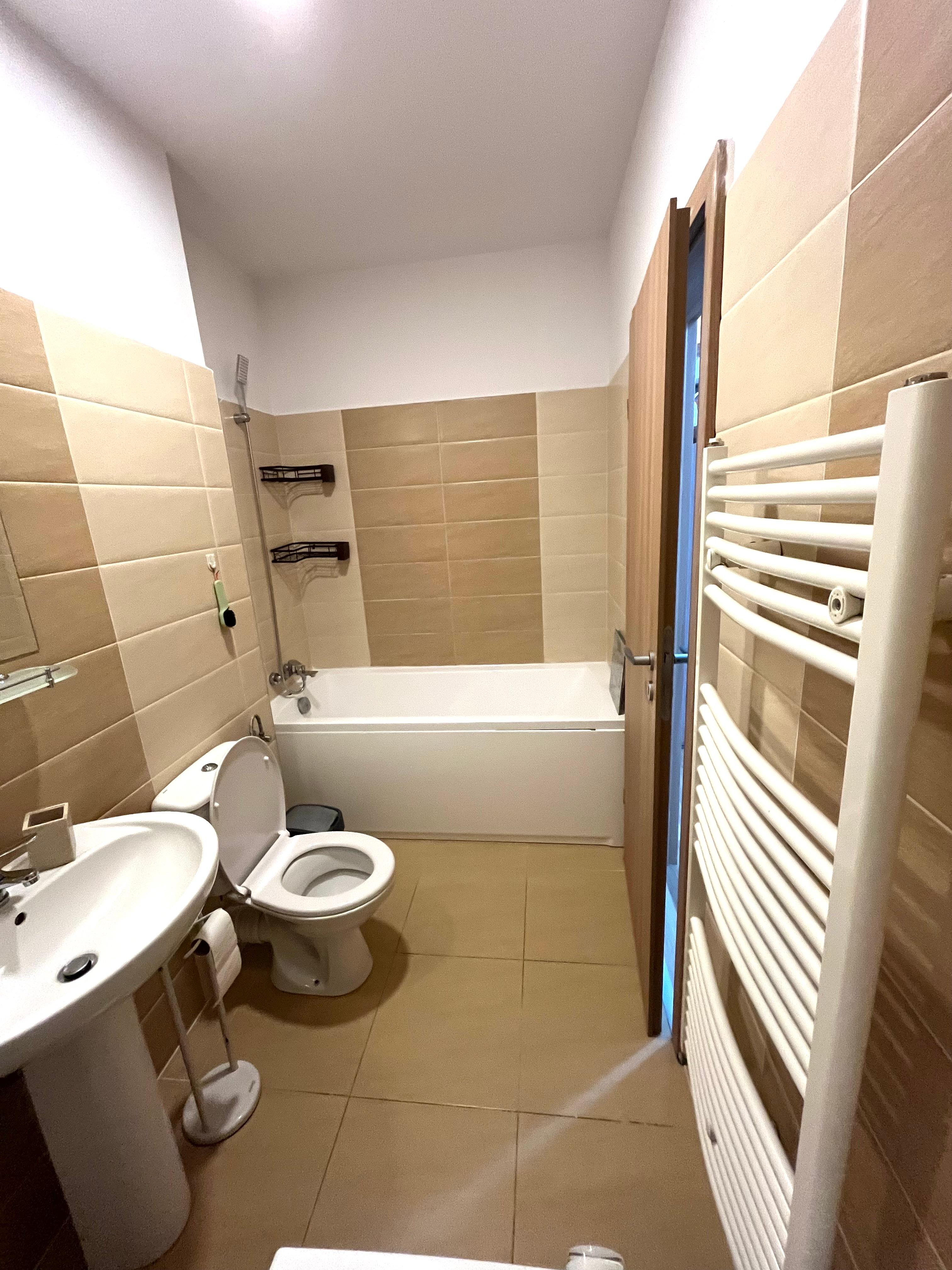 2-Bedroom Apartment for Sale | Alphaville Răcădău | Panoramic Mountain View & Private Parking - 9