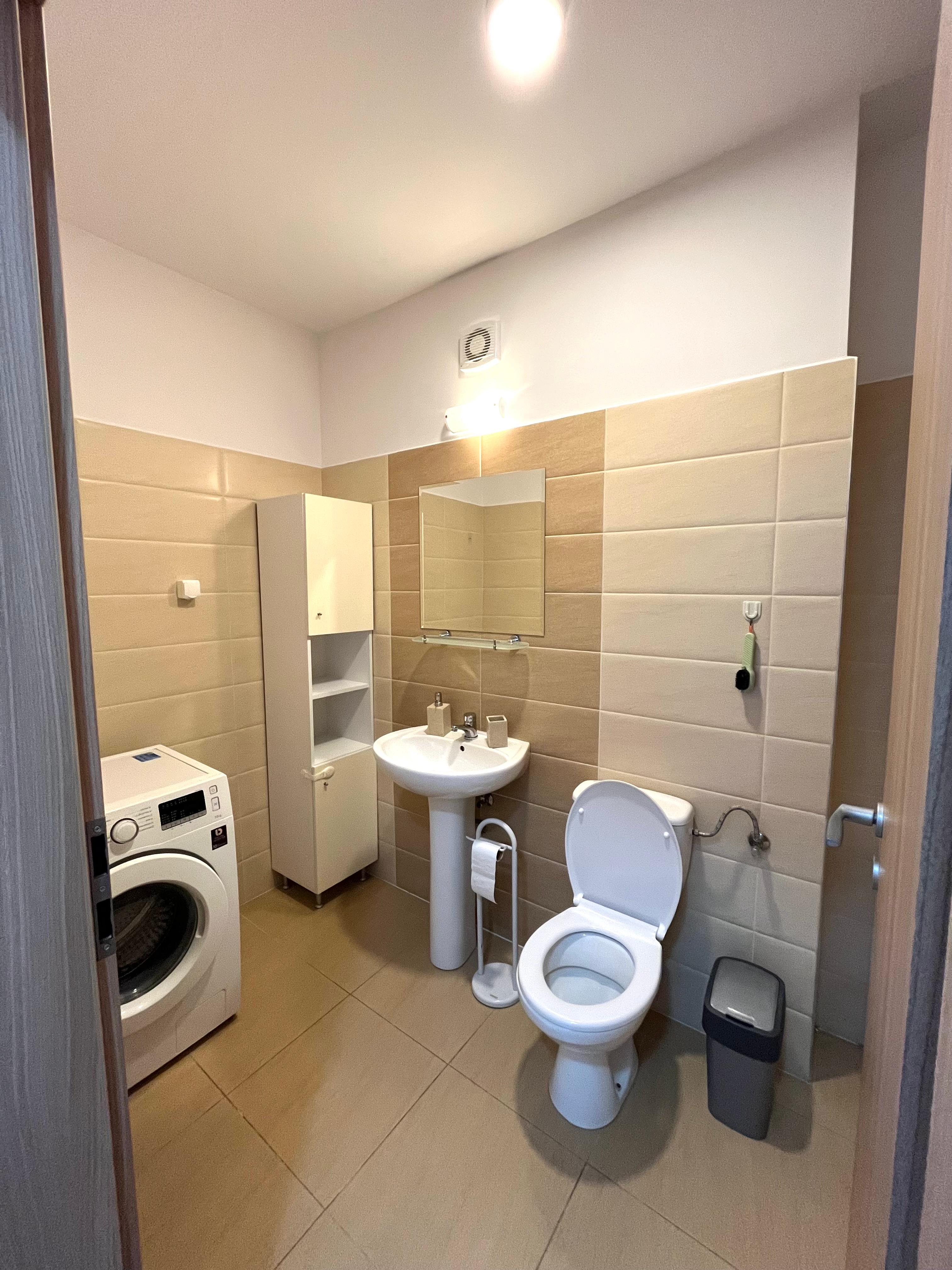 2-Bedroom Apartment for Sale | Alphaville Răcădău | Panoramic Mountain View & Private Parking - 10