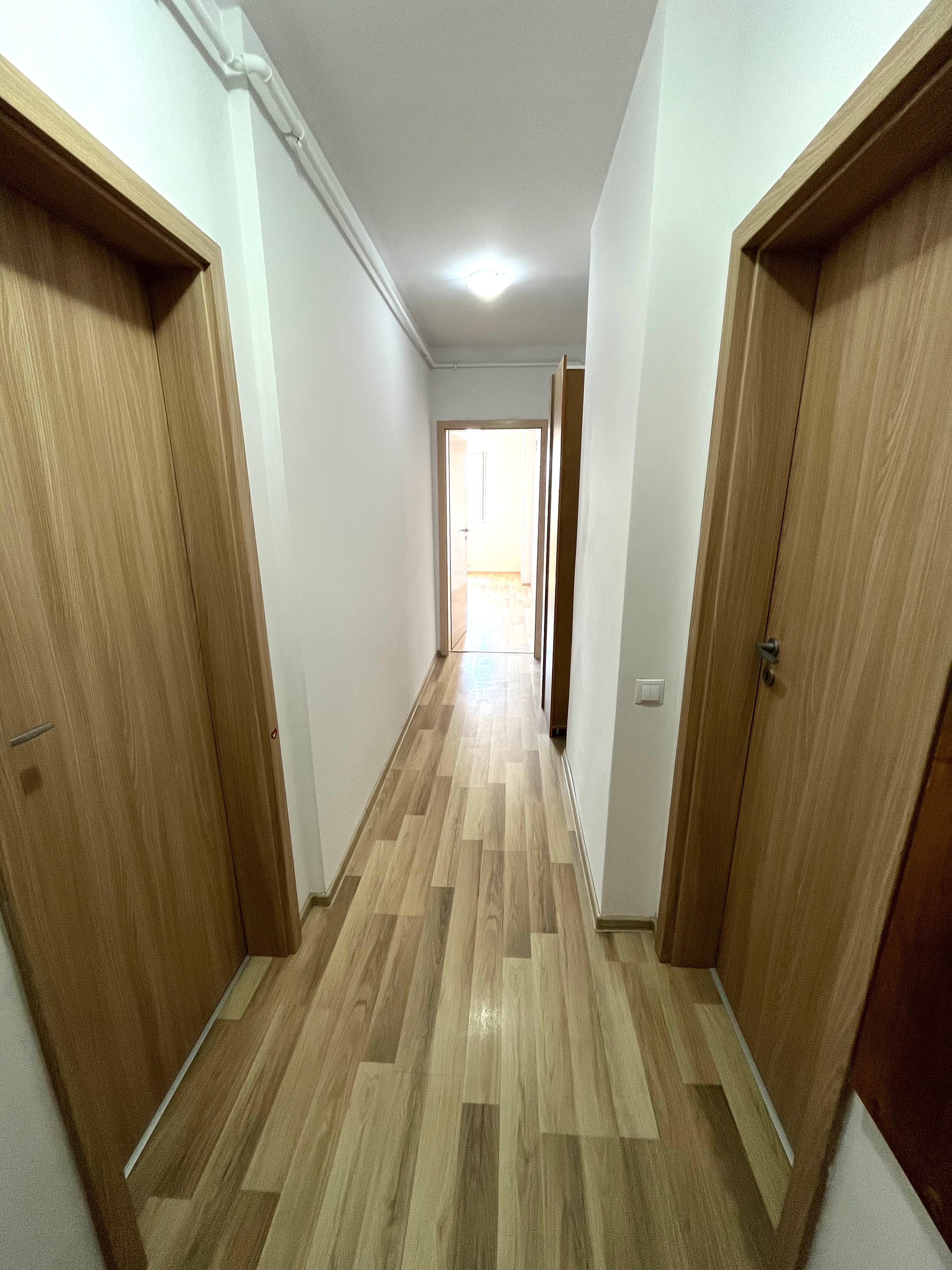 2-Bedroom Apartment for Sale | Alphaville Răcădău | Panoramic Mountain View & Private Parking - 8