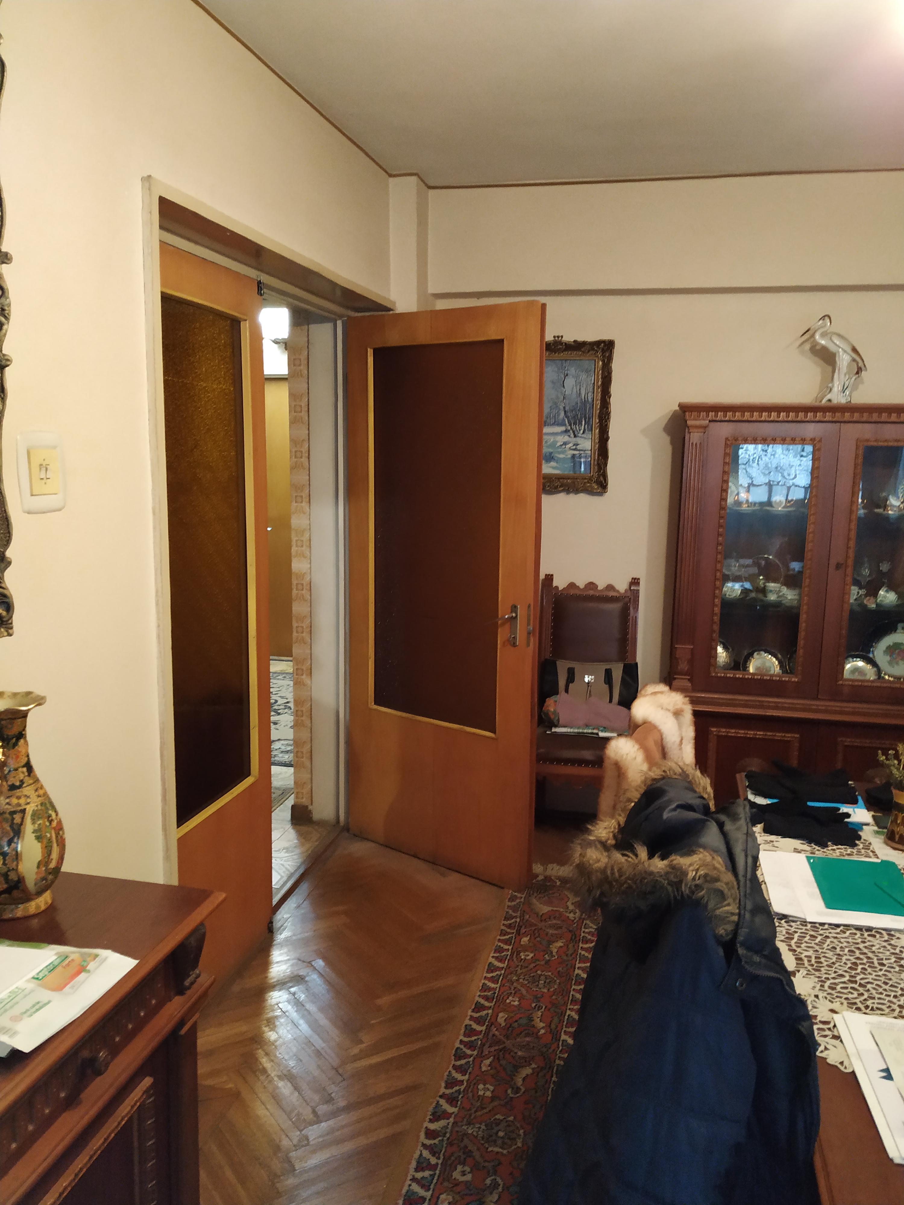 Vând apartament 4 camere ultracentral Craiova - 1