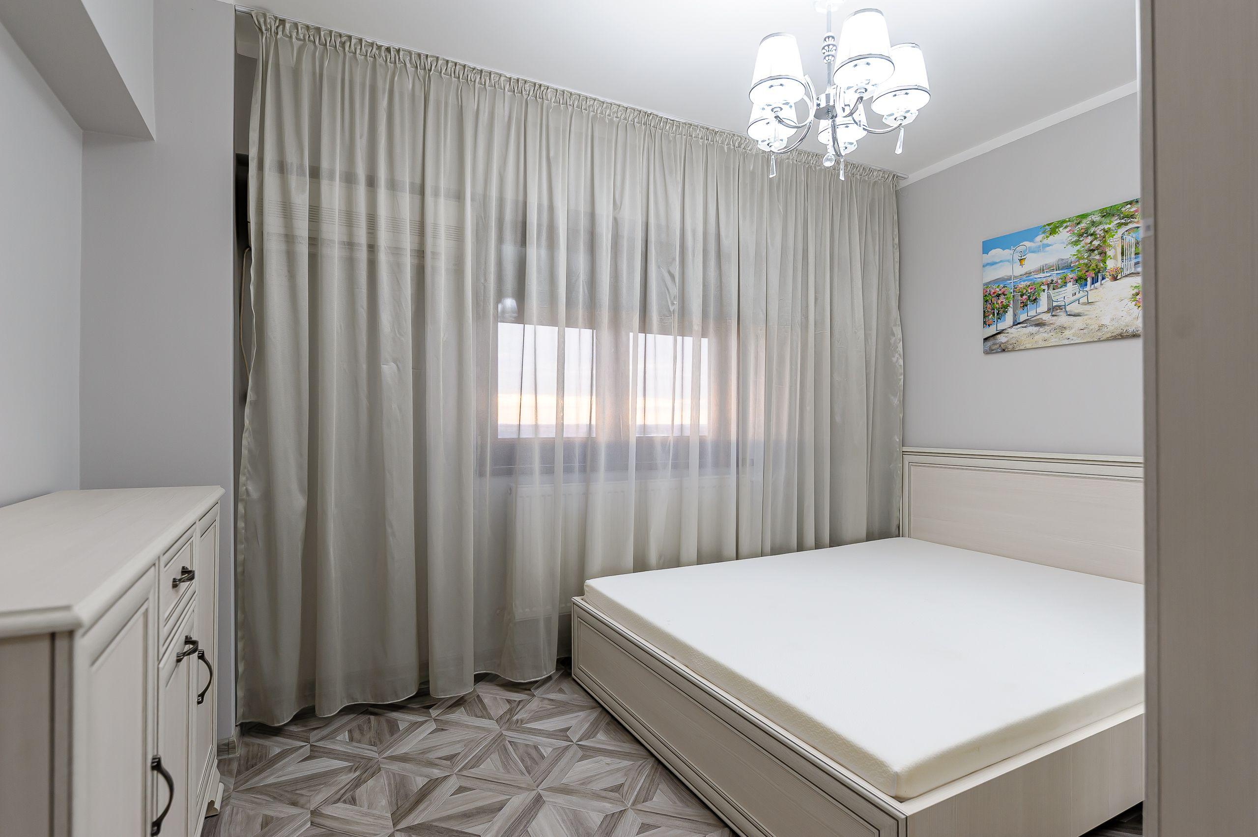 Apartament modern -3 camere, zona Intim - 3