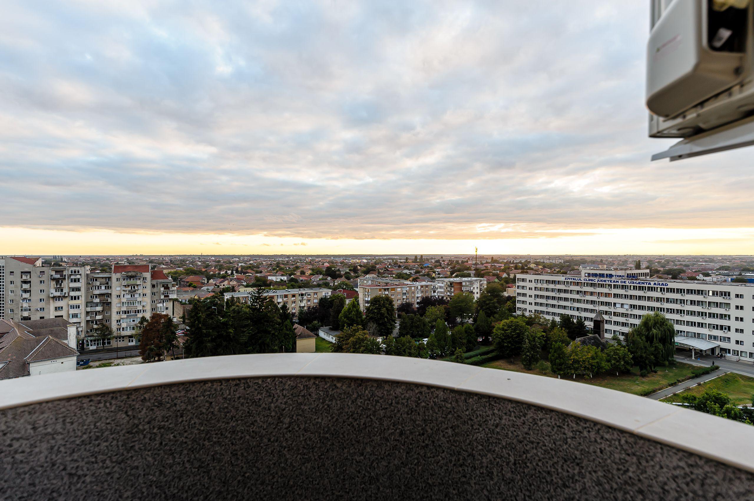 Apartament modern -3 camere, zona Intim - 5