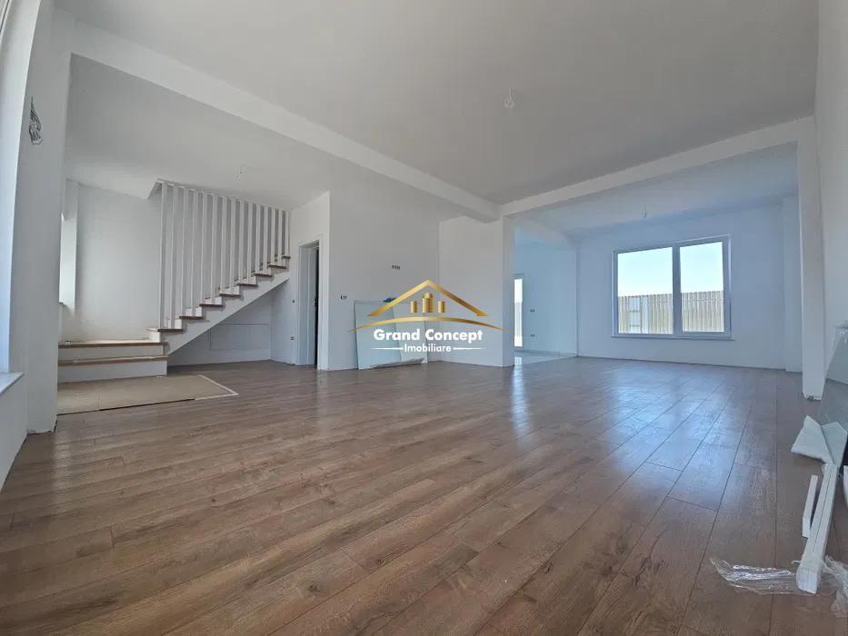 Casa, 4 camere cu Garaj, 164 mp, Valea Lupului , 320.000 Euro 11501 - 9