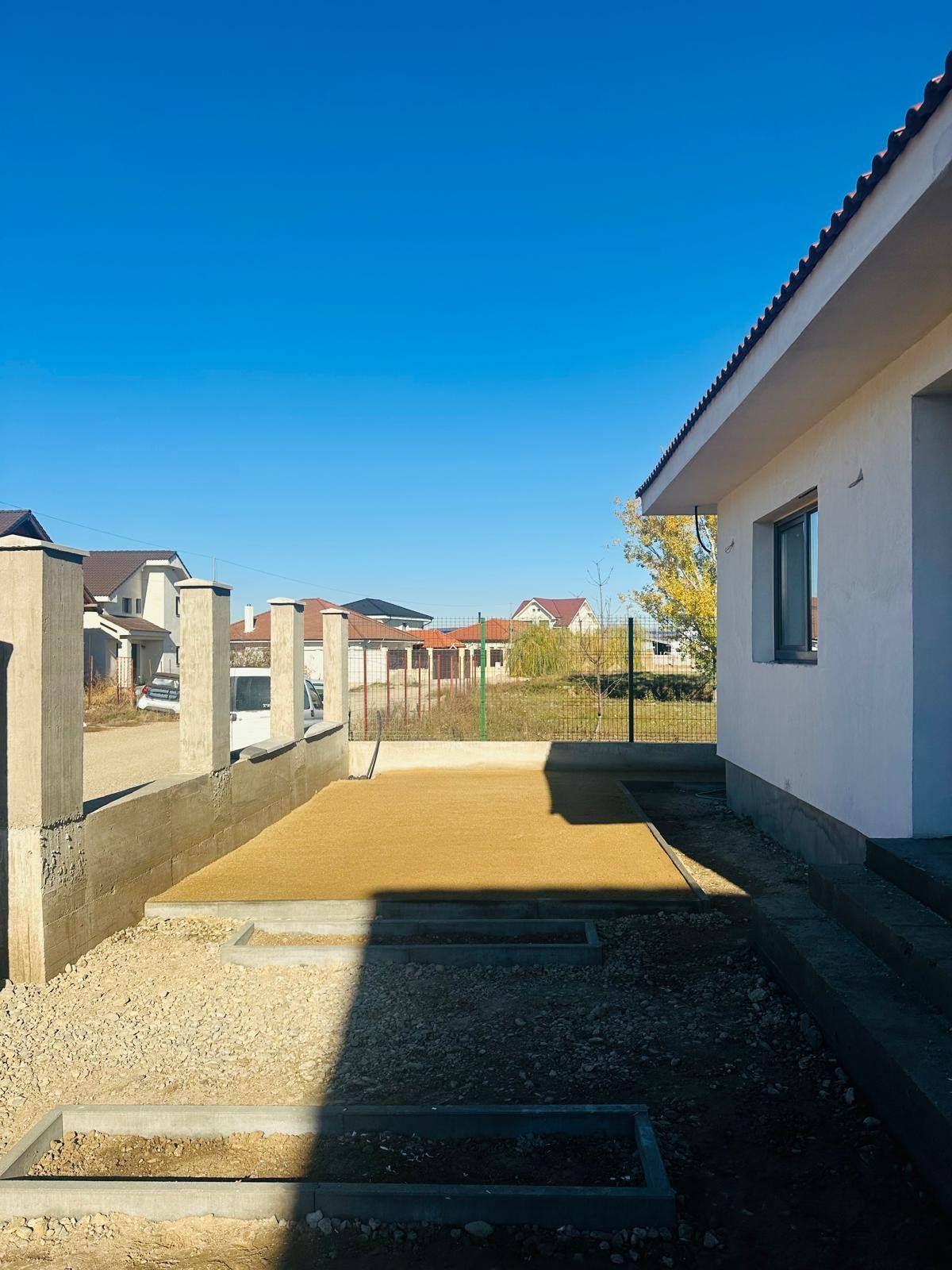Casa noua, 4 camere,semifinisata, zona Grigorescu- 243.000 euro neg - 2
