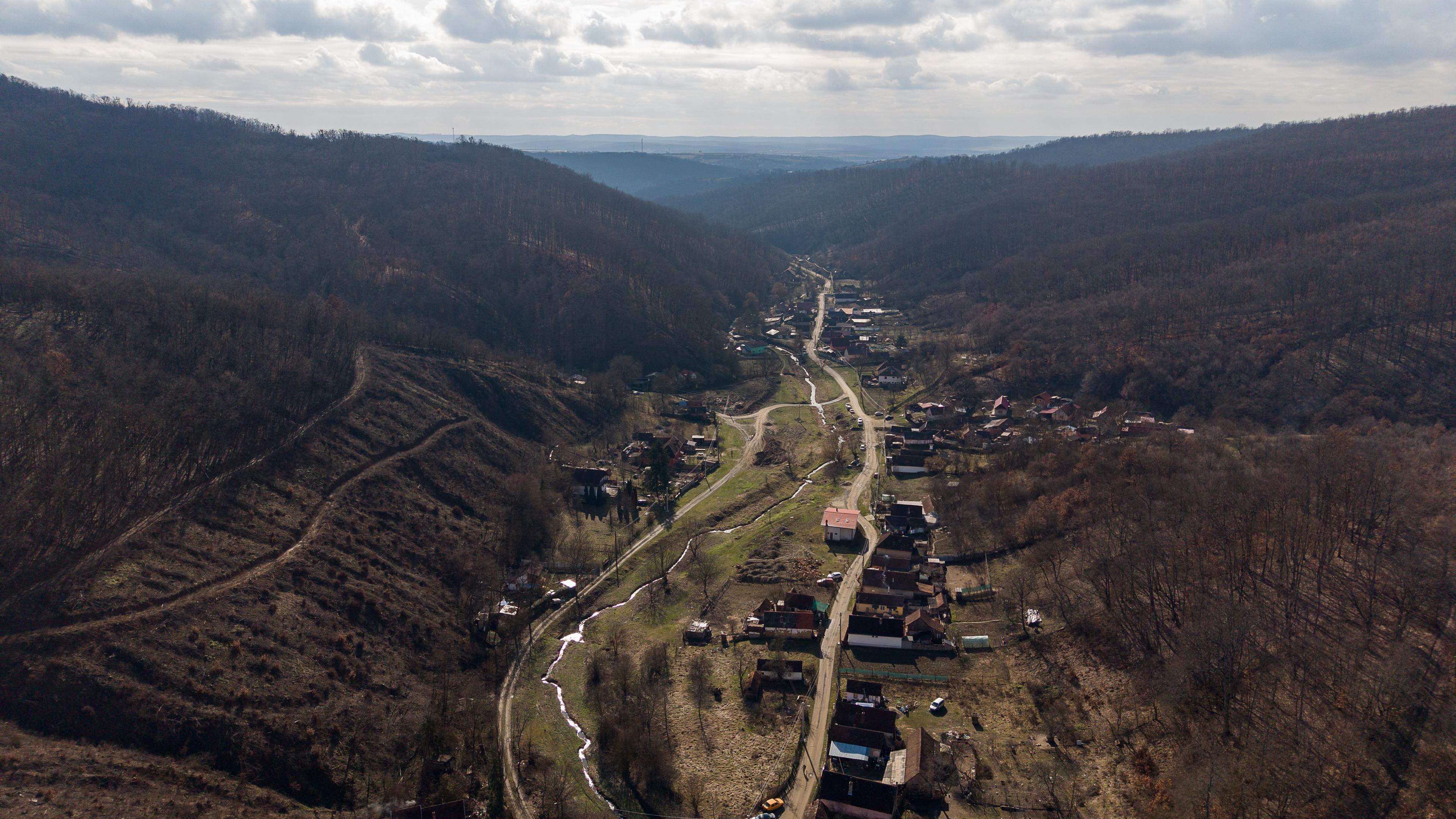Casă cu teren de 284mp in Șoimoș - 4