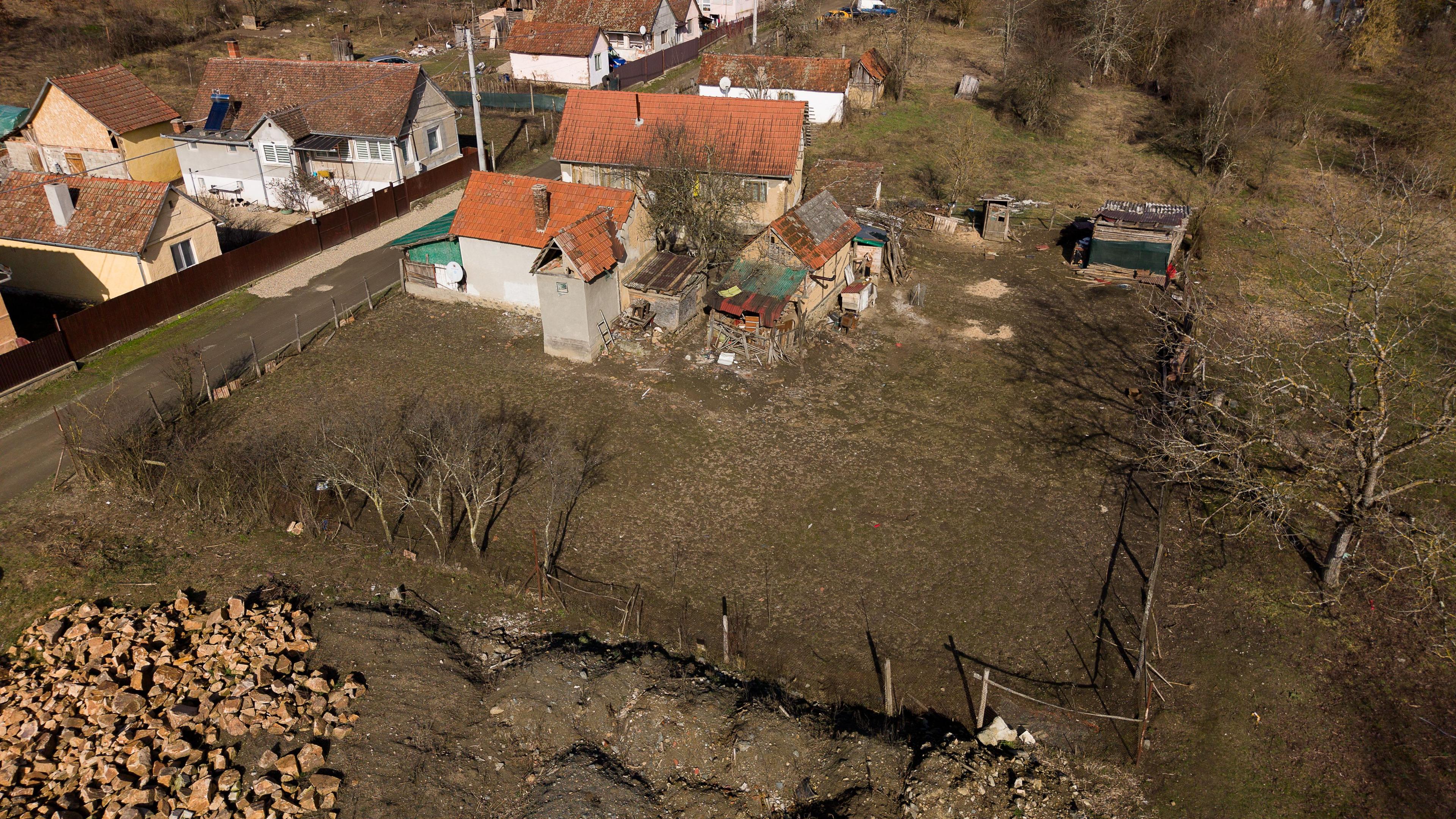 Casă cu teren de 284mp in Șoimoș - 10