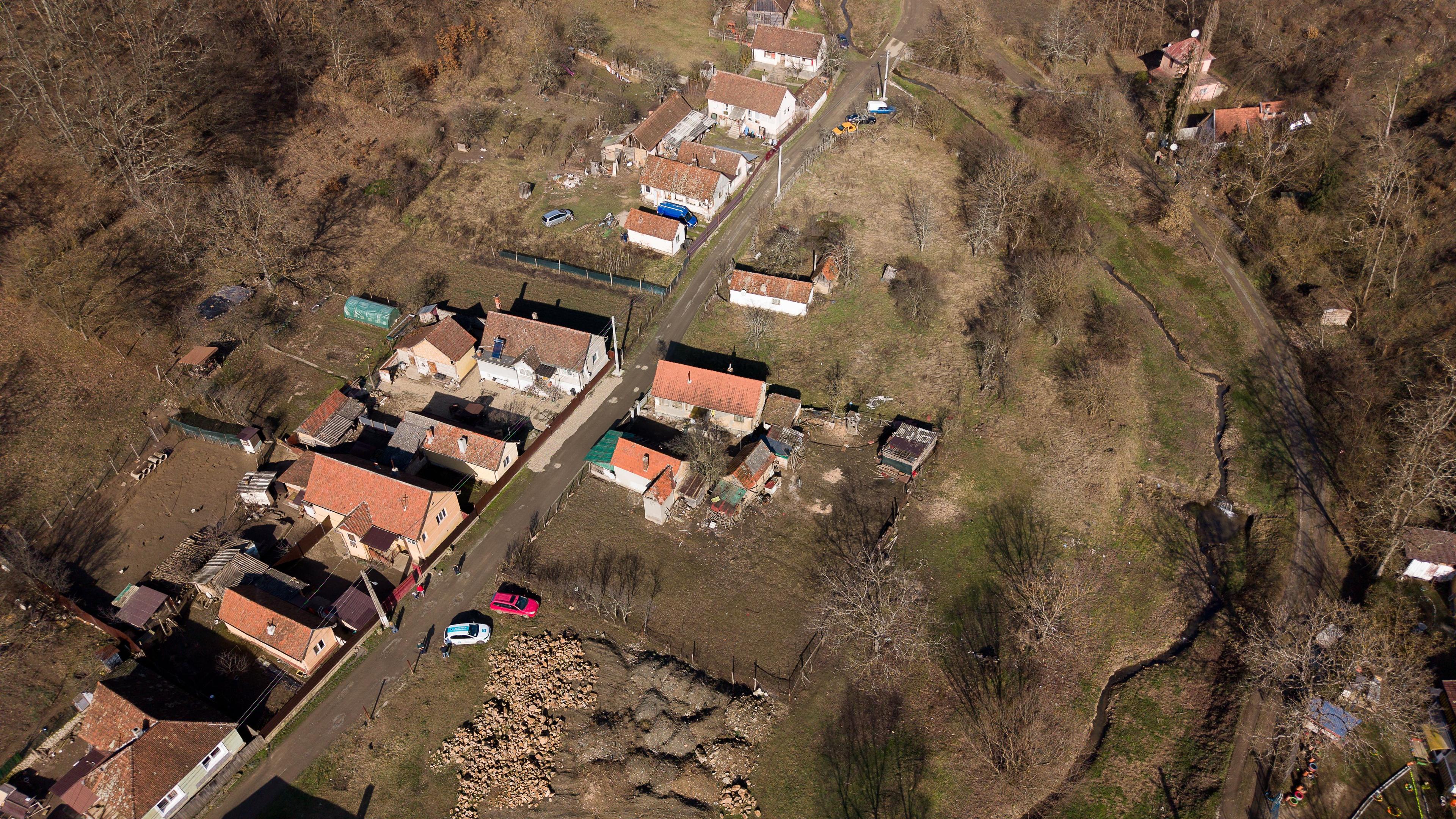 Teren intravilan de 302 mp în localitatea Șoimoș - 13