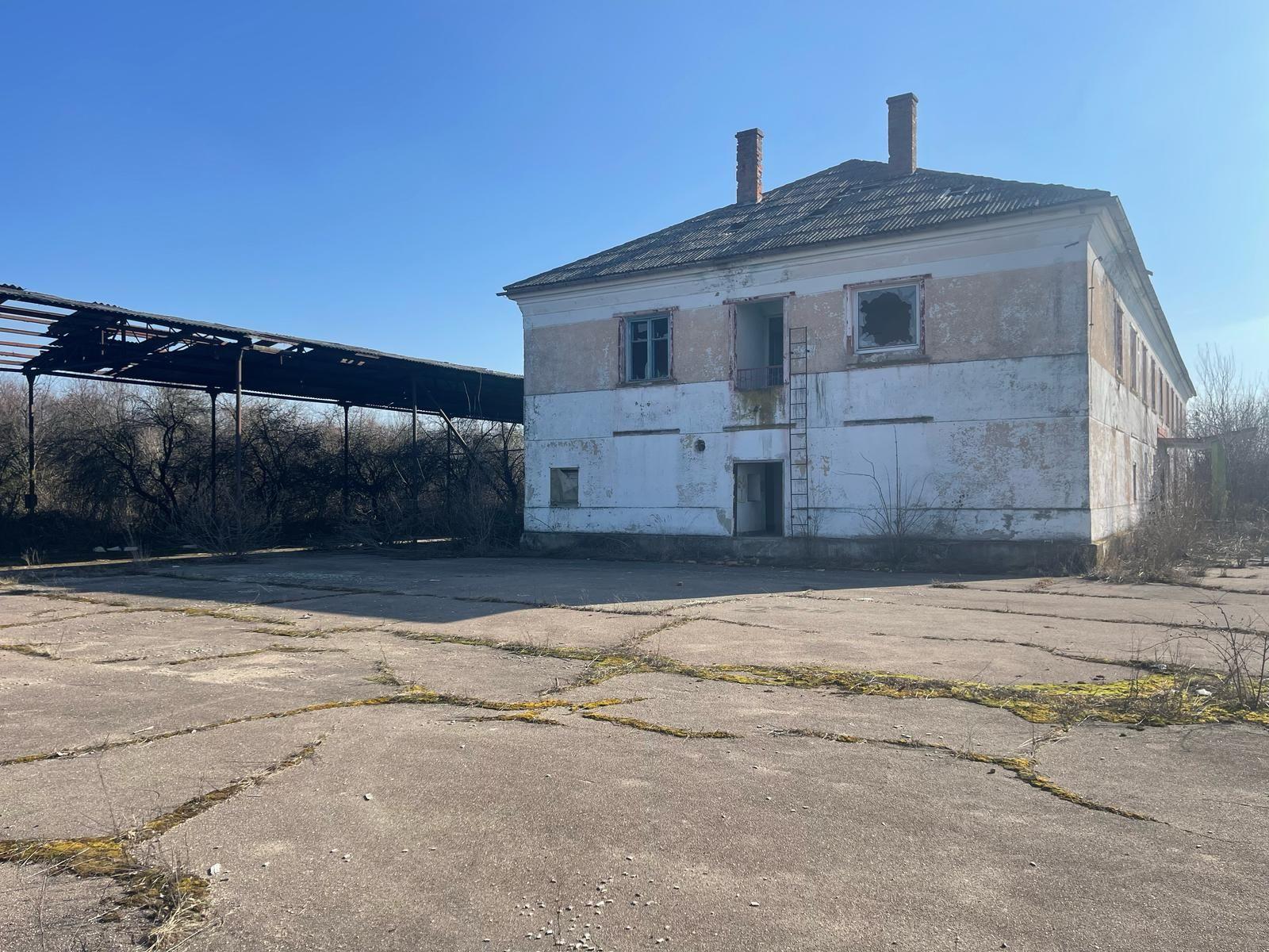Proprietate versatila fost camin muncitori +teren loc.Batar jud Bihor - 3