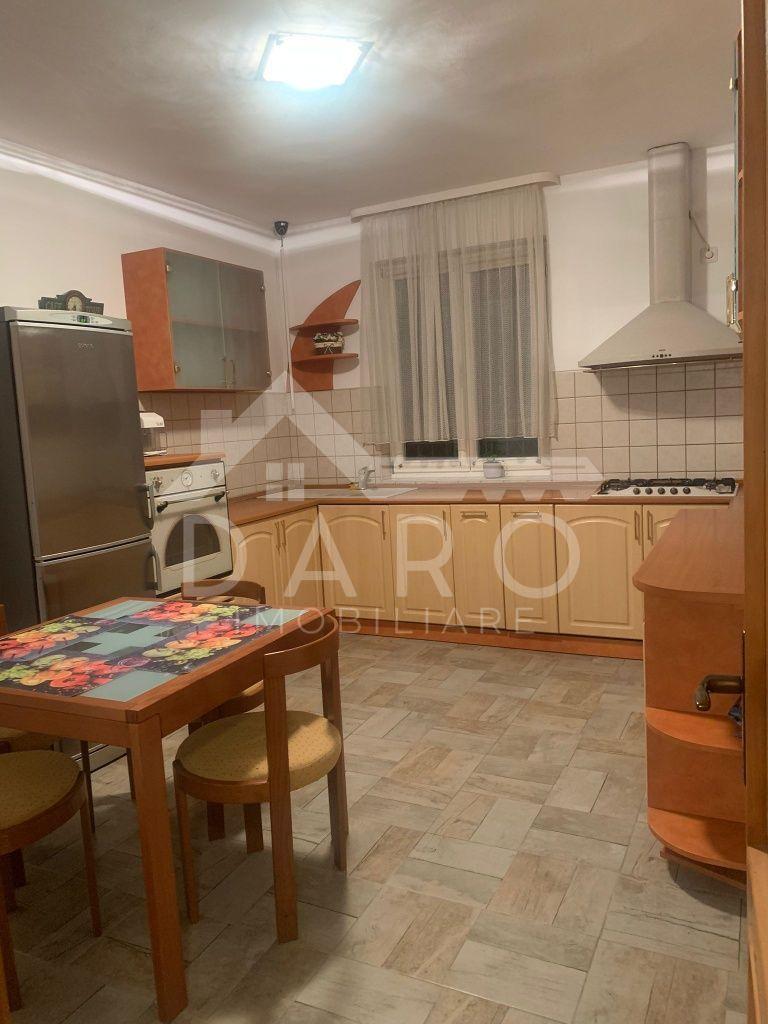 Se inchiriaza casa 3 dormitoare, living, dining, garaj Str Muntenia - 8