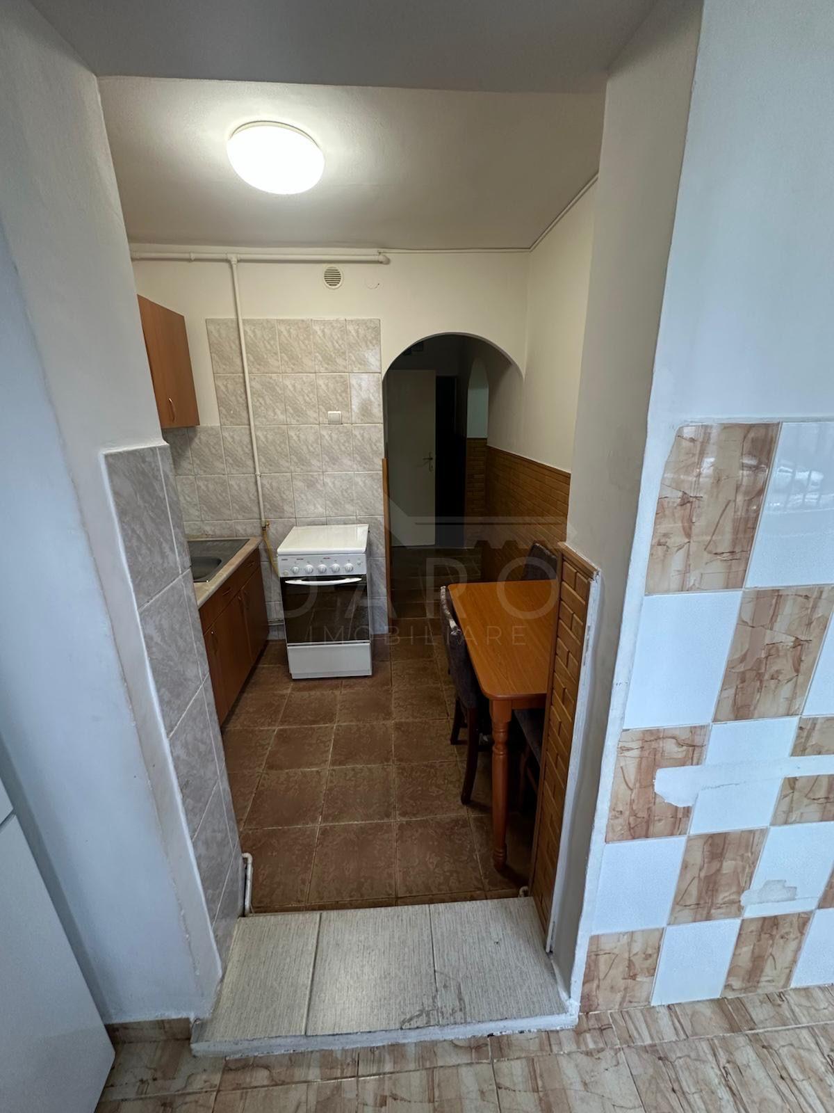 🏠 Ocazie! Apartament 2 camere cu balcon închis - 5