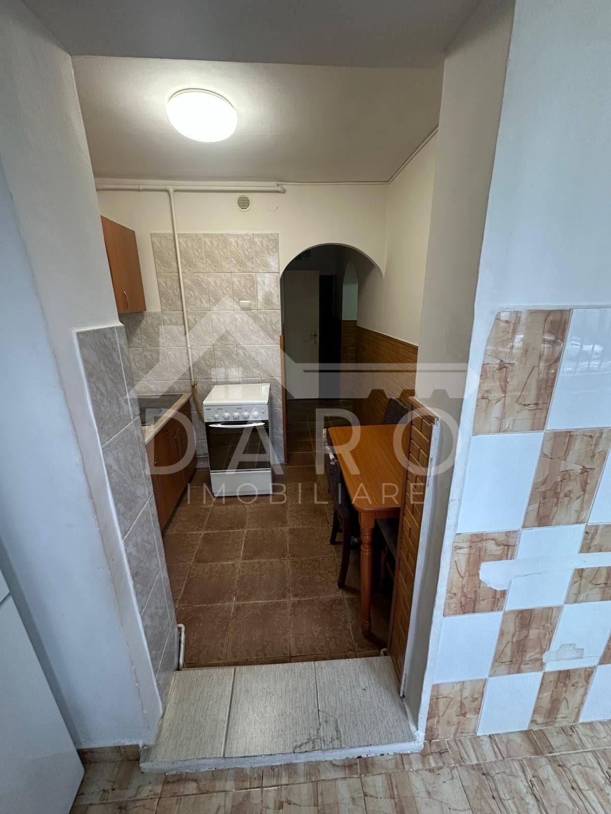 🏠 Ocazie! Apartament 2 camere cu balcon închis - 5