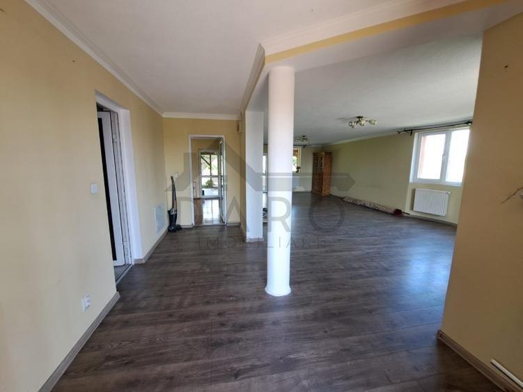 Casă de vânzare, teren 1040 mp - 3