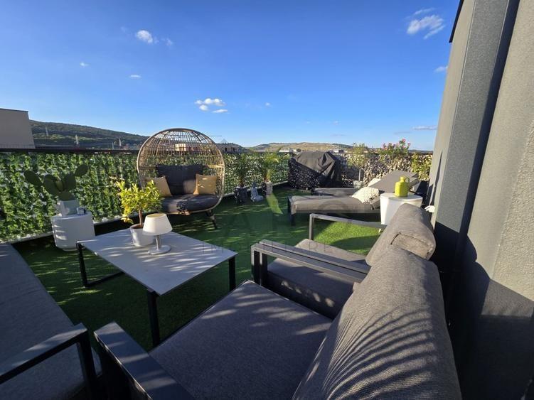 Penthouse 120 mp cu terase generoase - 1
