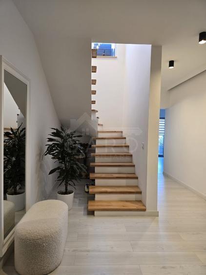 Penthouse 120 mp cu terase generoase - 8