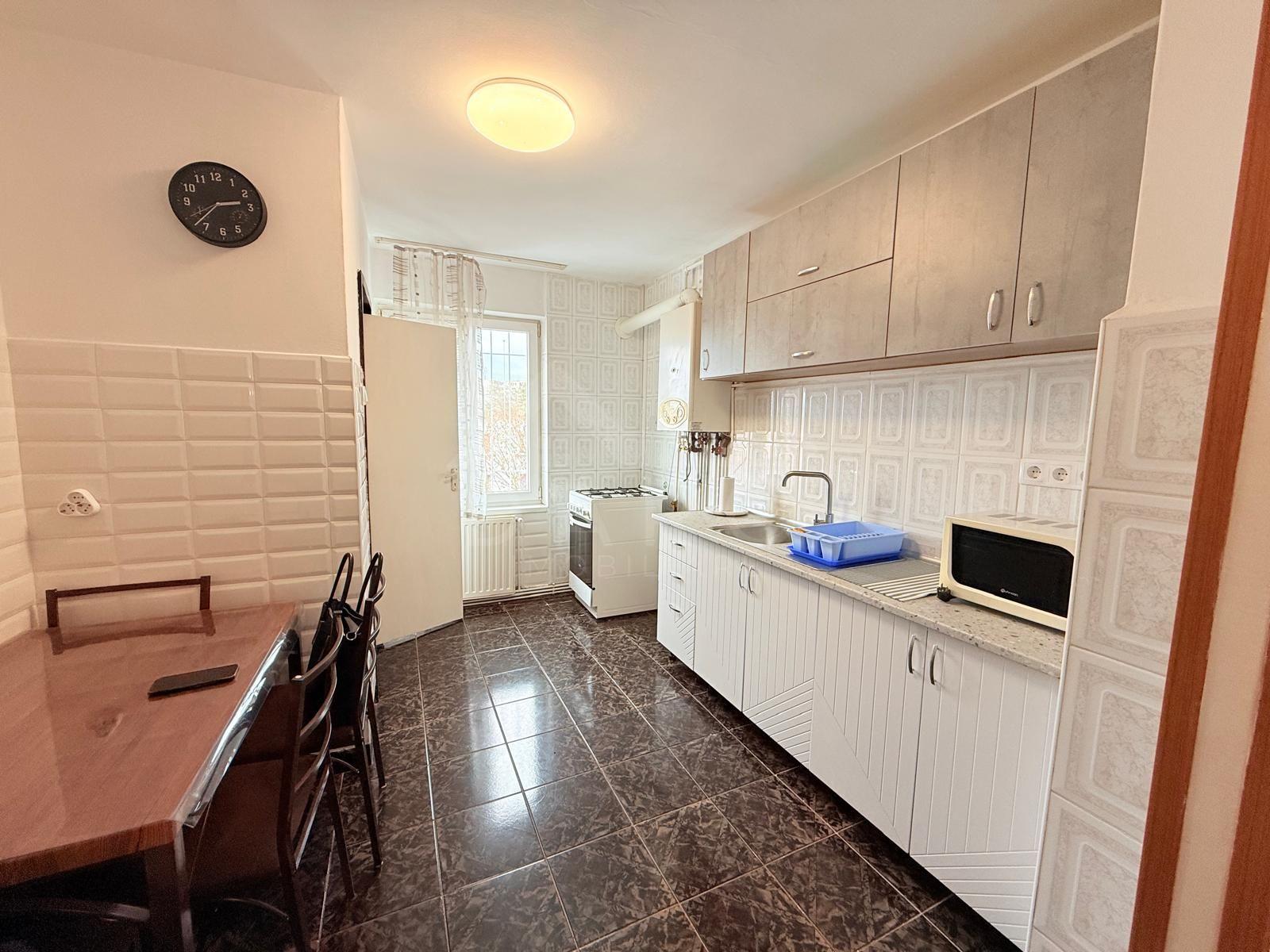 Apartament cu 2 camere de închiriat în Cornişa - 1