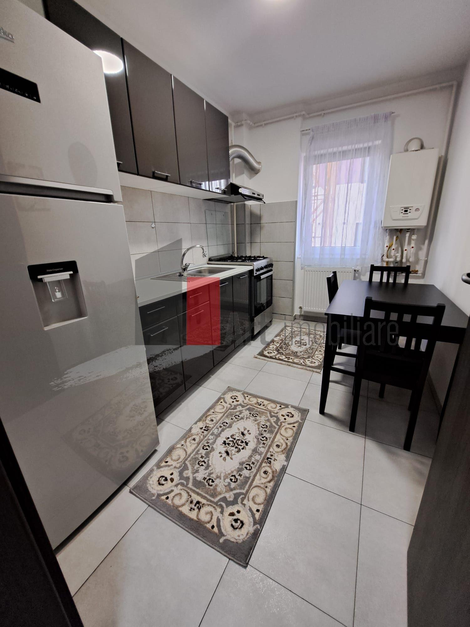 Inchiriez apartament 2 camere-str Rezervelor nr 99 - 1