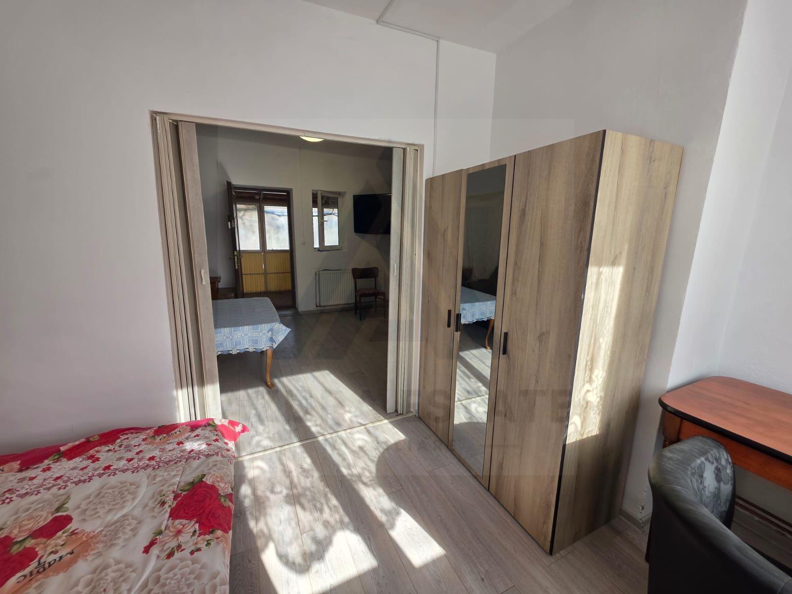 Studio la curte utilat complet cu terasa zona Lazaret - 2