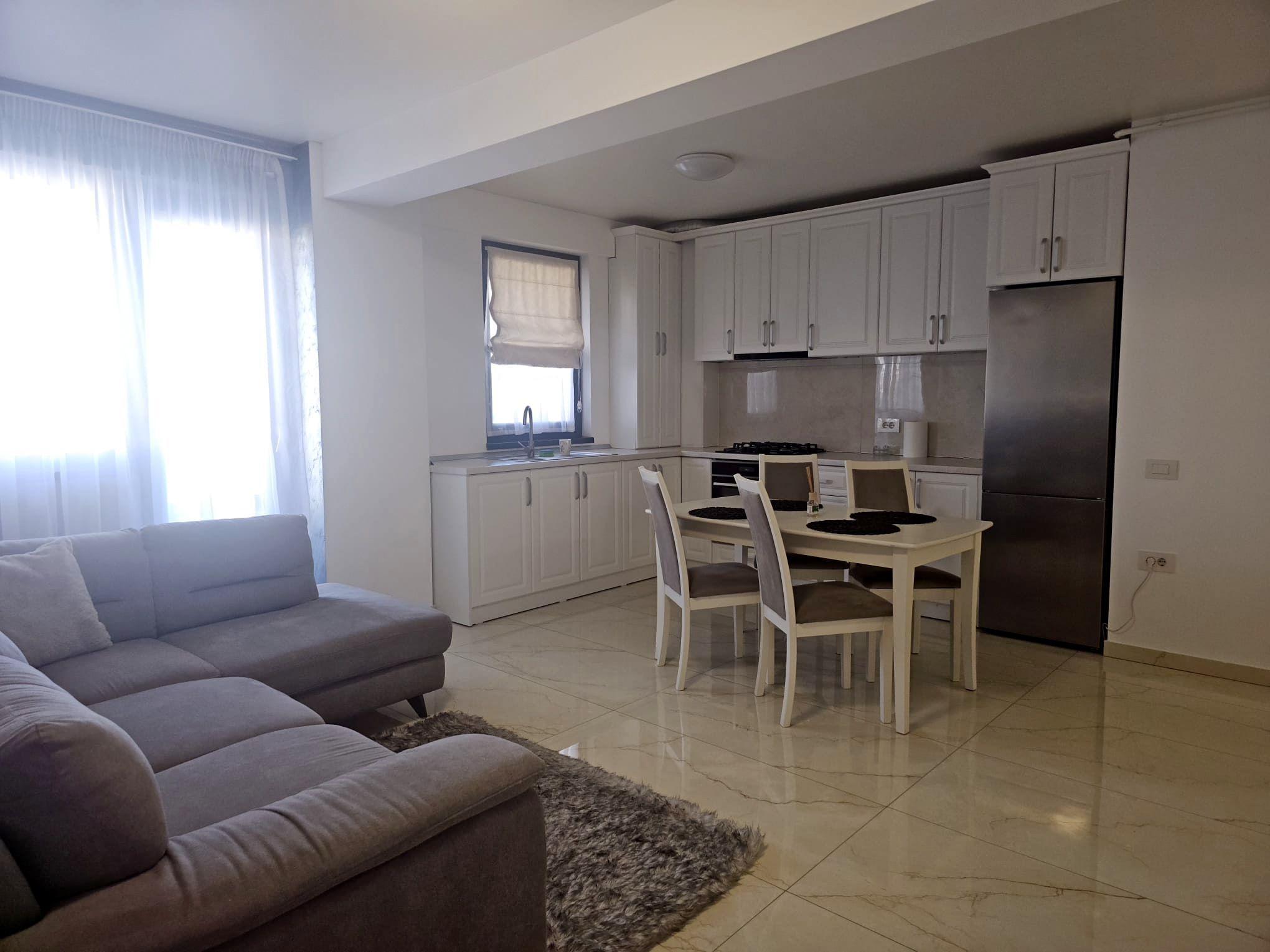 De vanzare - apartament cu 2 camere, Micro 17, bloc Roka - 139000 euro - 11