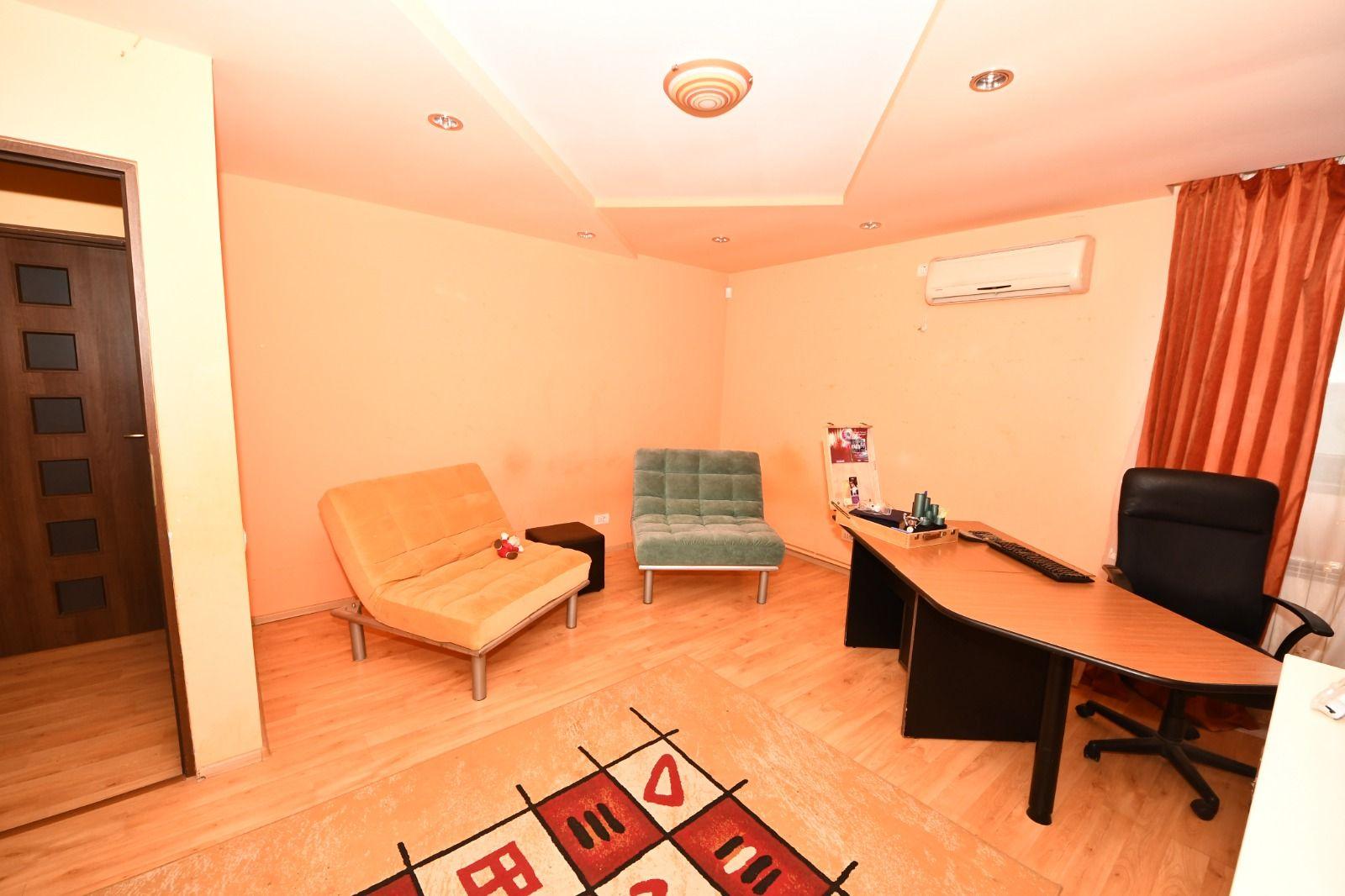 Vila spatioasa, pretabil pentru locuit/clinica, zona Micro 17 – Galati - 47