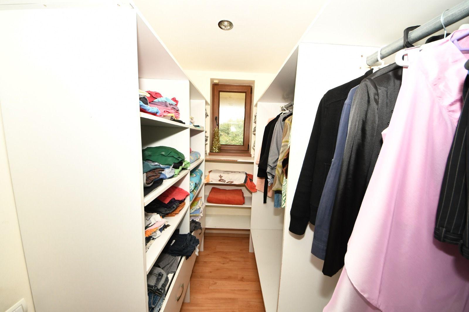 Vila spatioasa, pretabil pentru locuit/clinica, zona Micro 17 – Galati - 4