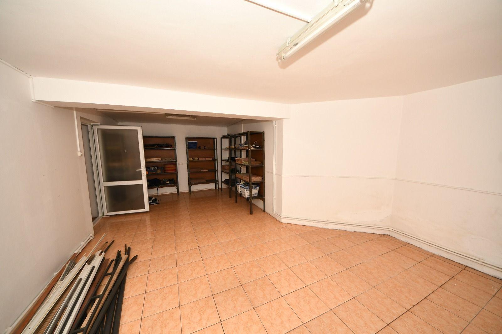 Vila spatioasa, pretabil pentru locuit/clinica, zona Micro 17 – Galati - 5
