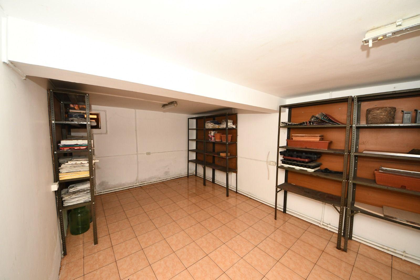 Vila spatioasa, pretabil pentru locuit/clinica, zona Micro 17 – Galati - 19