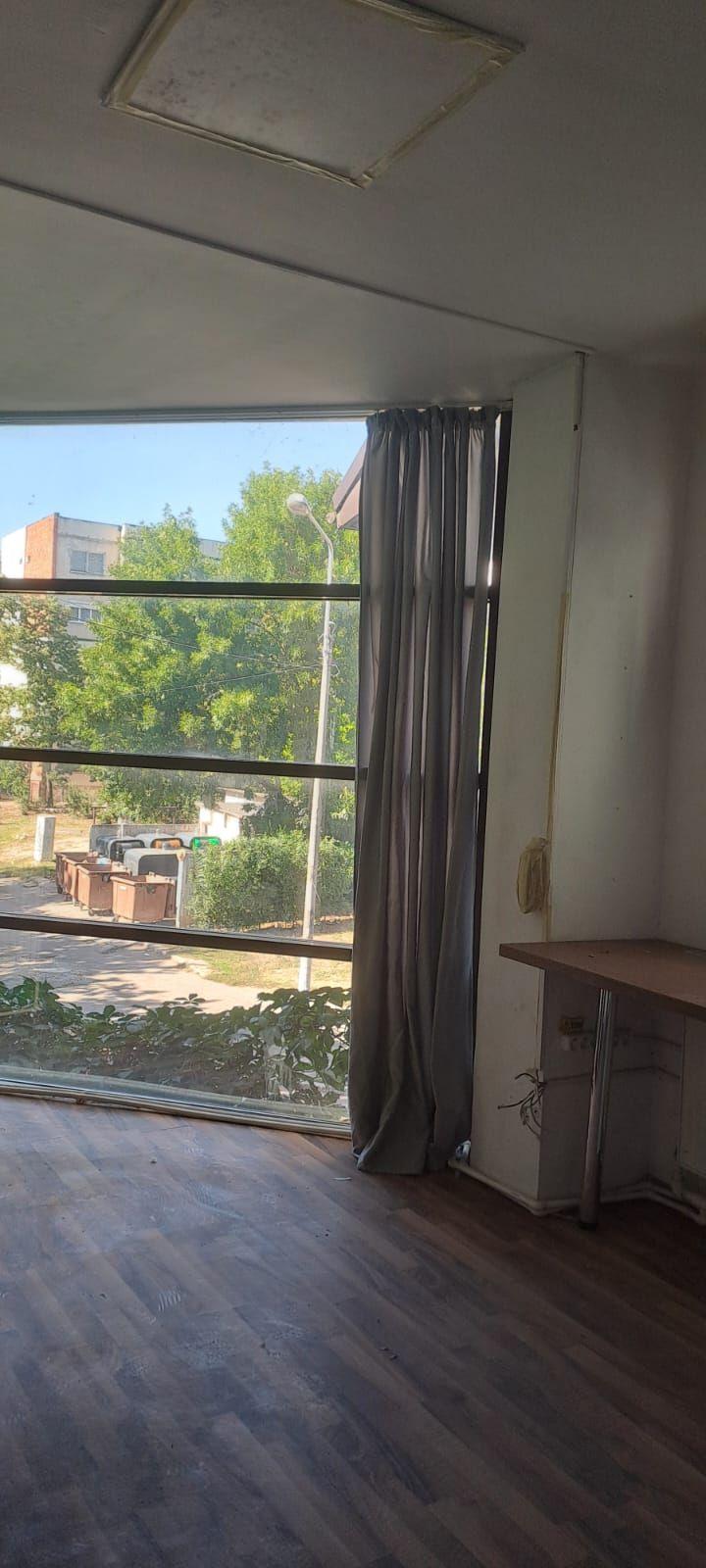 De inchiriat – Spatii de birouri in Micro 16, Galati - 9