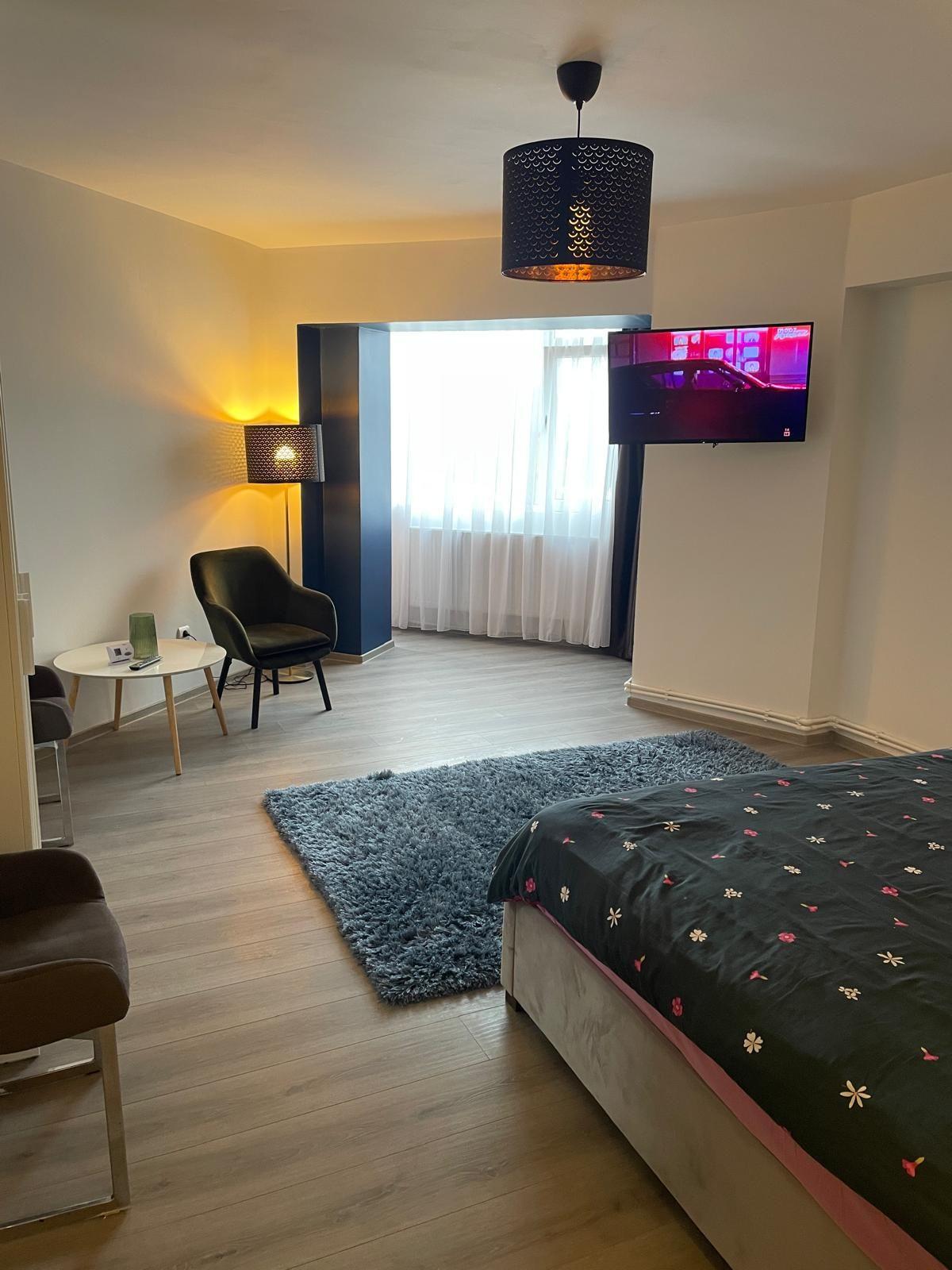 Apartament cu o camera – Faleza Dunarii, langa Union Jack, 44 mp - 1