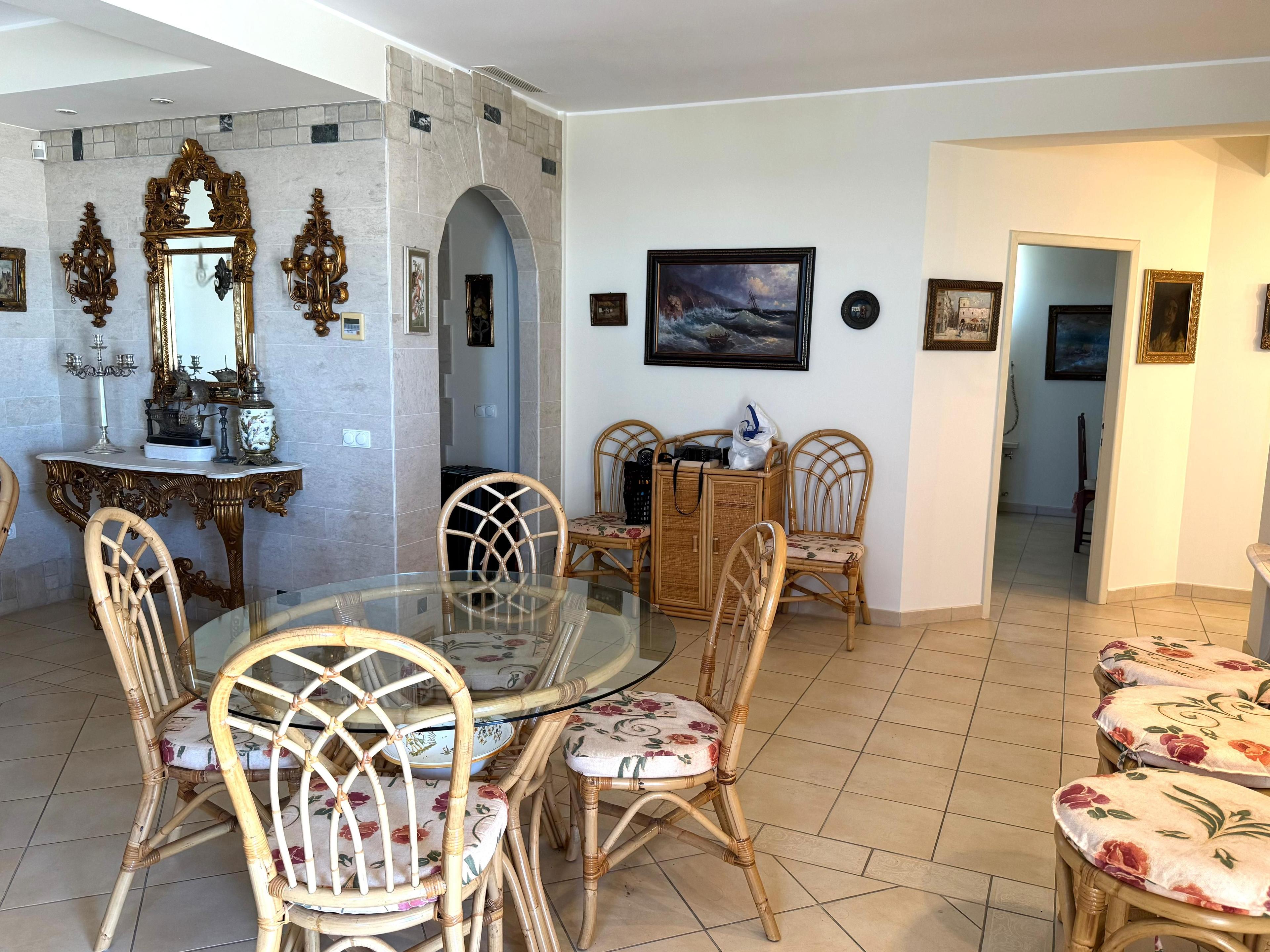 Apartament 4 camere, 101.21 mp, pe plaja Coral Beach – Navodari - 1