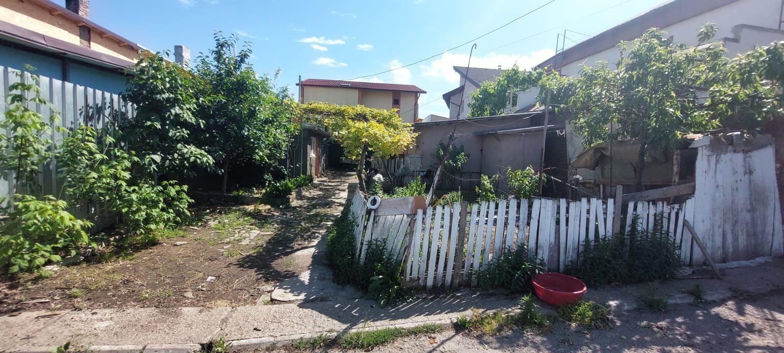 Teren de vanzare - Piata Centrala, 300 mp, toate utilitatile - 3