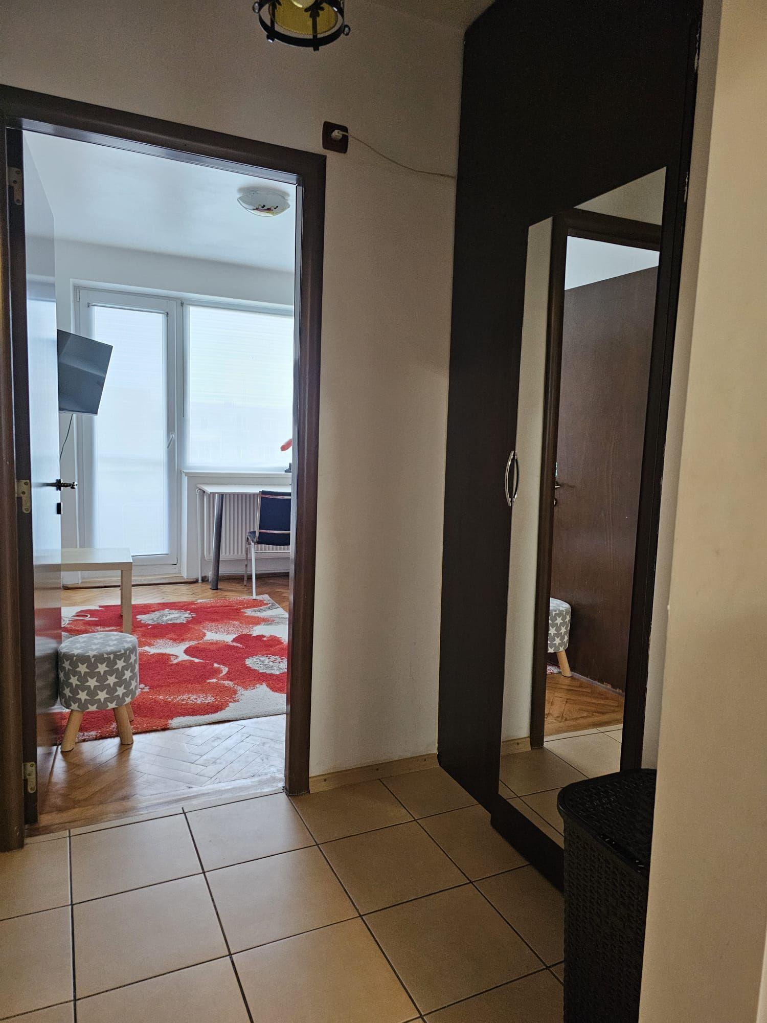Apartament cu 3 camere, mobilat si utilat - Piata Centrala - 10
