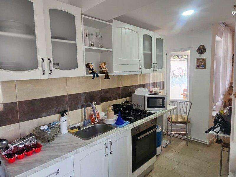 Casă + terasa, 50 mp - zona centrala - Grădina Publică -58000 euro - 4