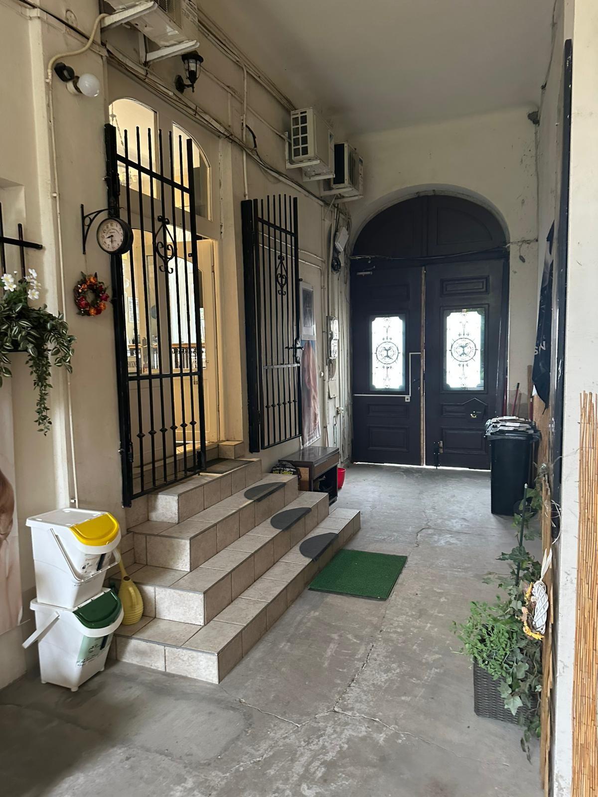 Spatiu comercial situat ultracentral, Pret 310.000 eur neg.comision 0% - 2