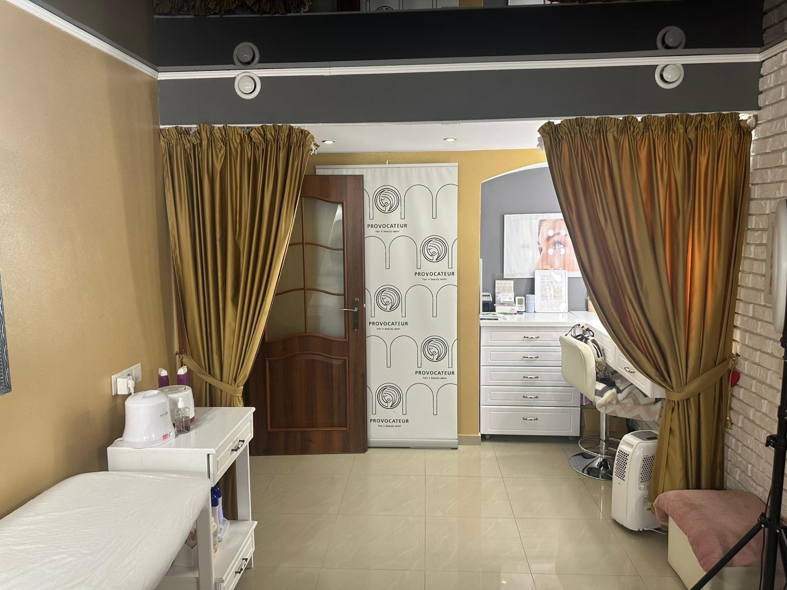 Spatiu comercial situat ultracentral, Pret 310.000 eur neg.comision 0% - 10