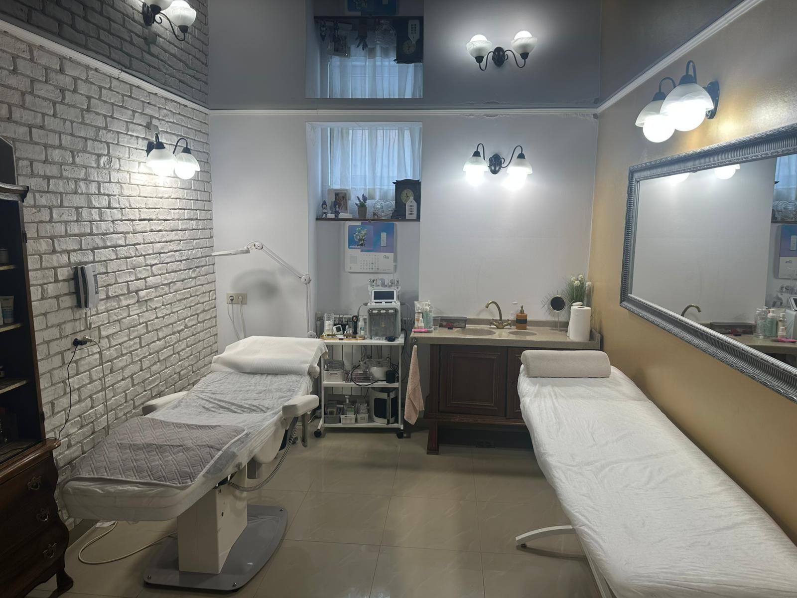 Spatiu comercial situat ultracentral, Pret 310.000 eur neg.comision 0% - 11