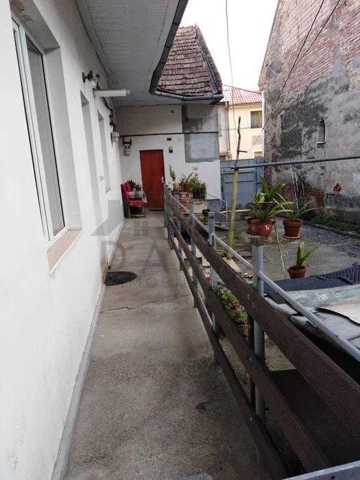 🏡 Casă de vânzare | Zonă centrală | 260 mp utili | 148.000 € - 2