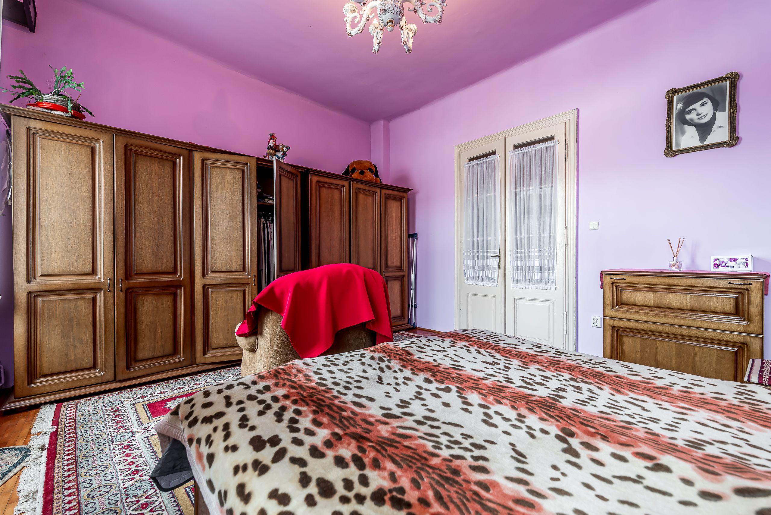 Apartament cu 3 Camere la Casă pe Strada I.L. Caragiale, Arad - 1