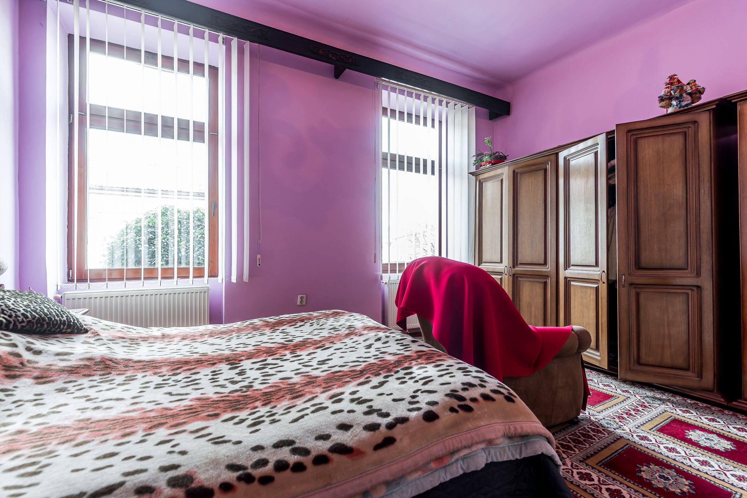 Apartament cu 3 Camere la Casă pe Strada I.L. Caragiale, Arad - 1