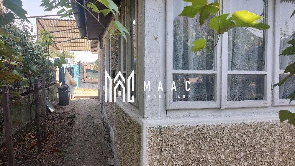 Casă bătrânească de vânzare – Comuna Livezi, Județul Vâlcea - 1