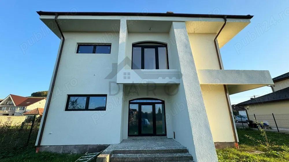 🏡 Casă P+1E+Pod de vânzare | 325 mp utili | Teren 700 mp | - 2